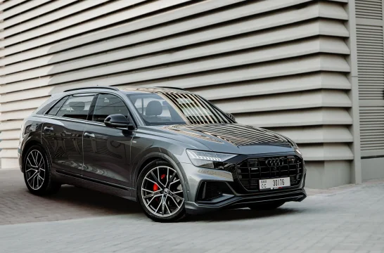 Audi Q8 Grigio 2023