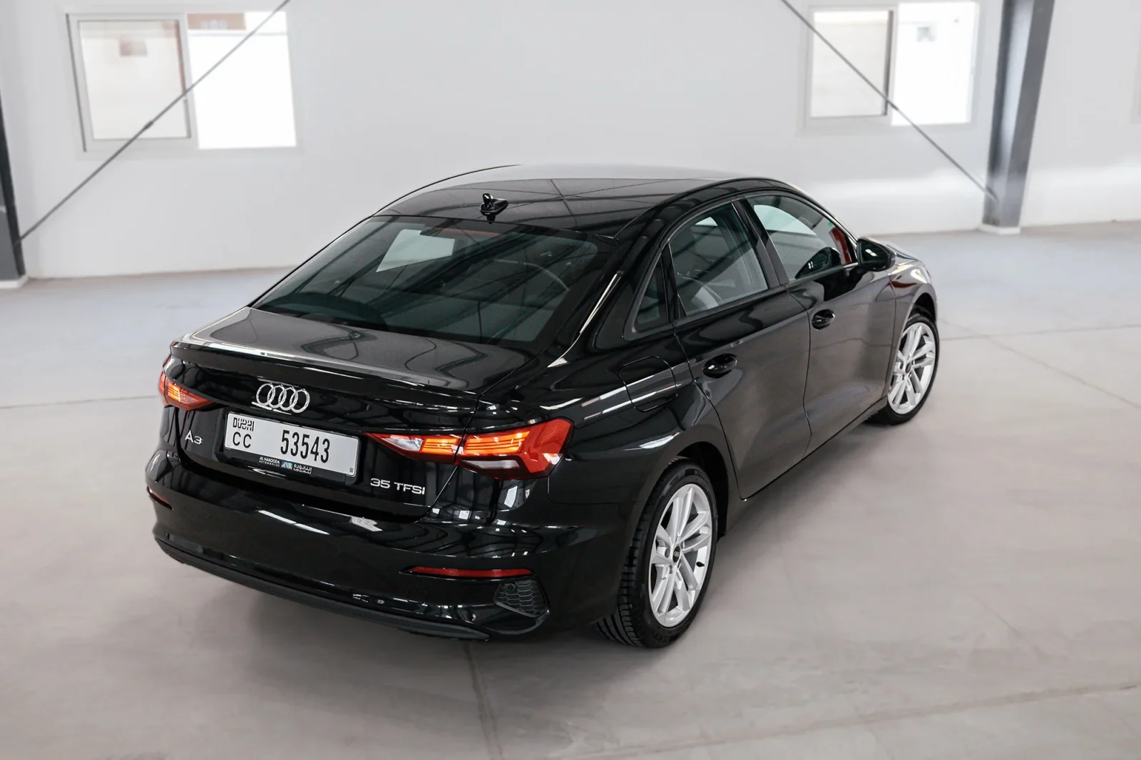 Affitto Audi A3  Nero 2023 in Dubai - 5 