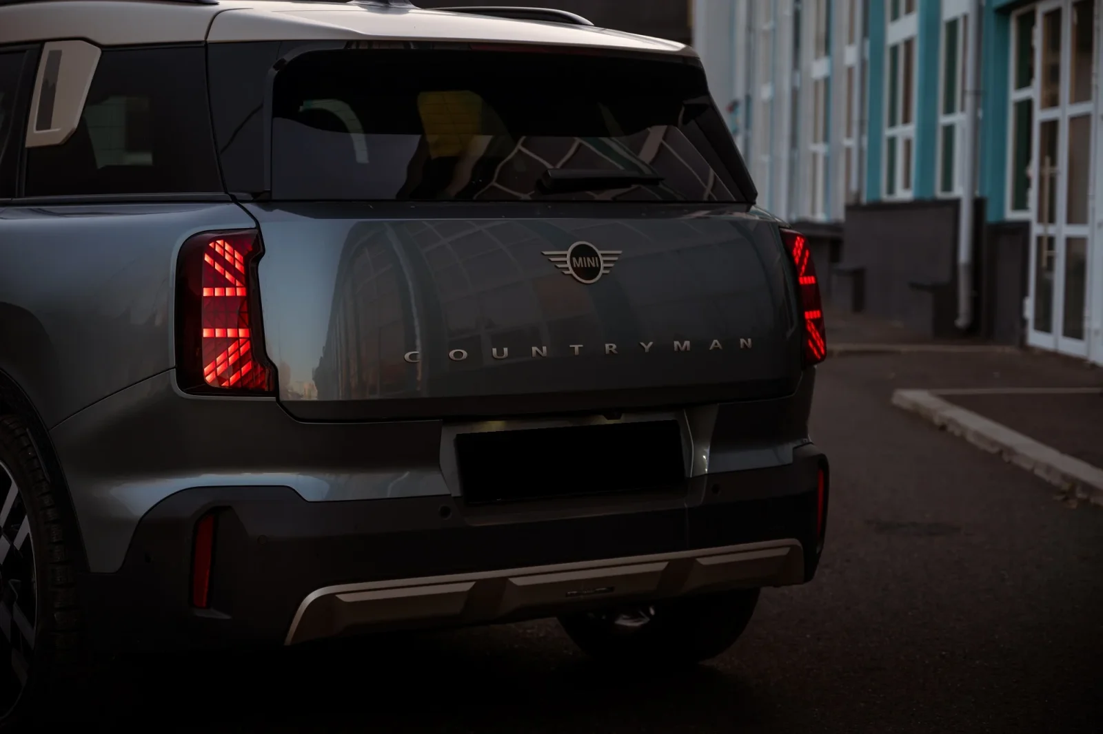 Affitto Mini Countryman E Grigio 2025 in Dubai - 7 