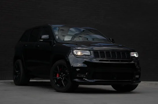 Jeep Grand Cherokee SRT Schwarz 2021