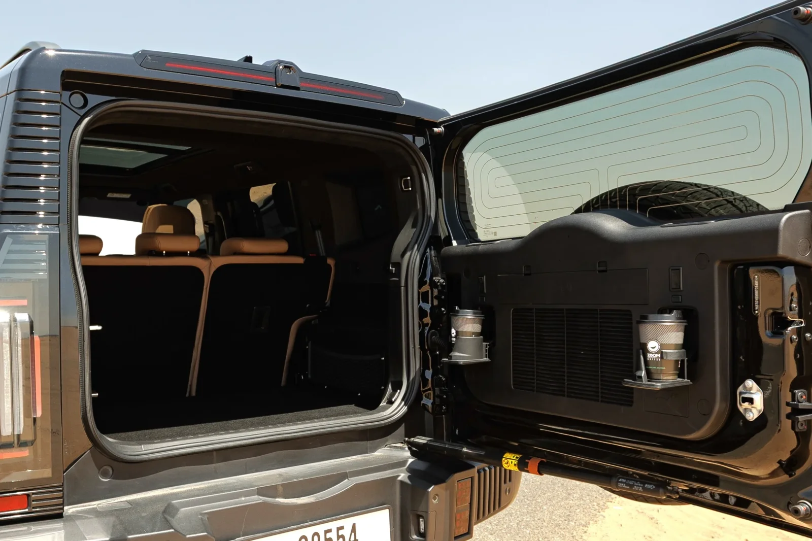 Miete Jetour T2  Schwarz 2024 in der Dubai - 18 