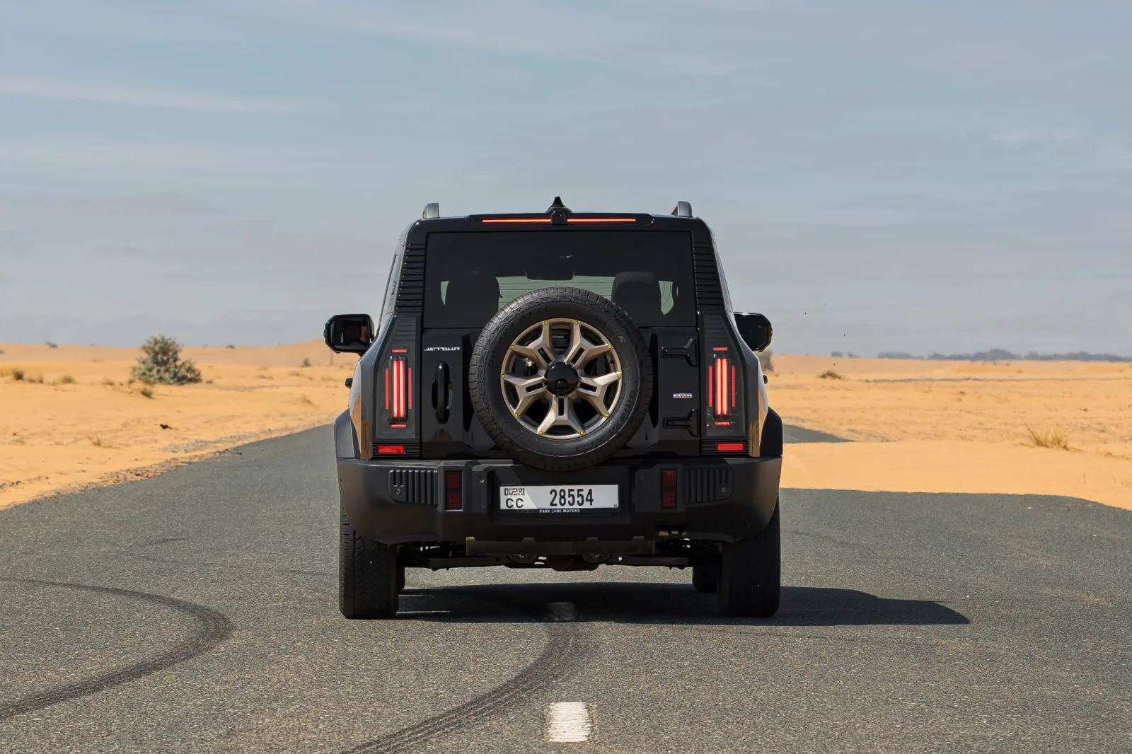 Miete Jetour T2  Schwarz 2024 in der Dubai - 4 