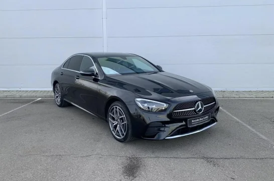 Mercedes-Benz E-Class Black 2022