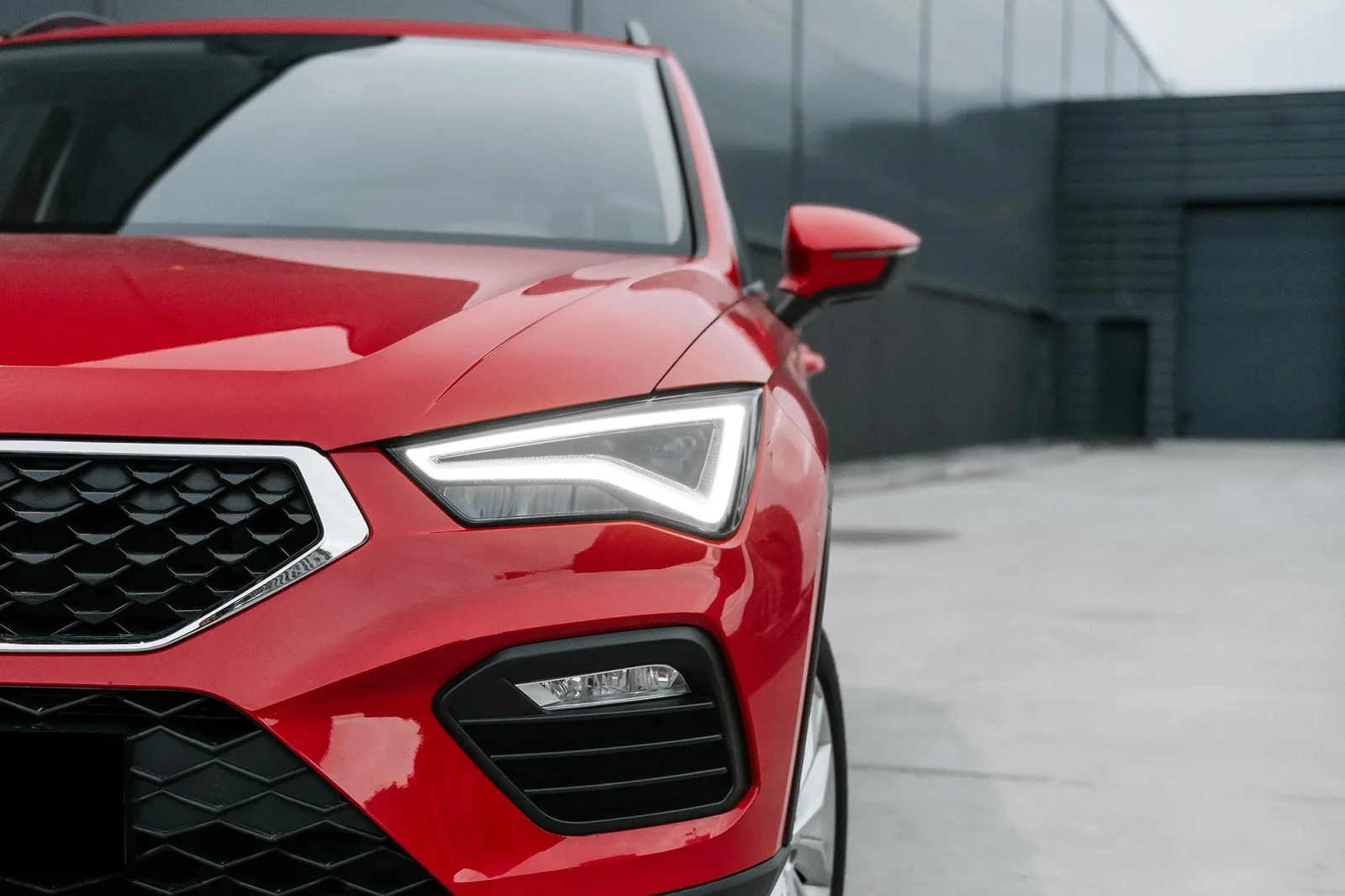Аренда SEAT Ateca  Красный 2021 в Дубае - 5 