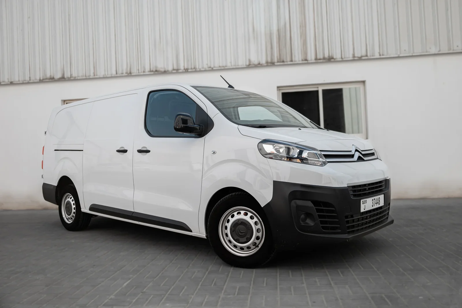 Loyer Citroen Jumpy  Blanc 2024 en Dubai - 9 