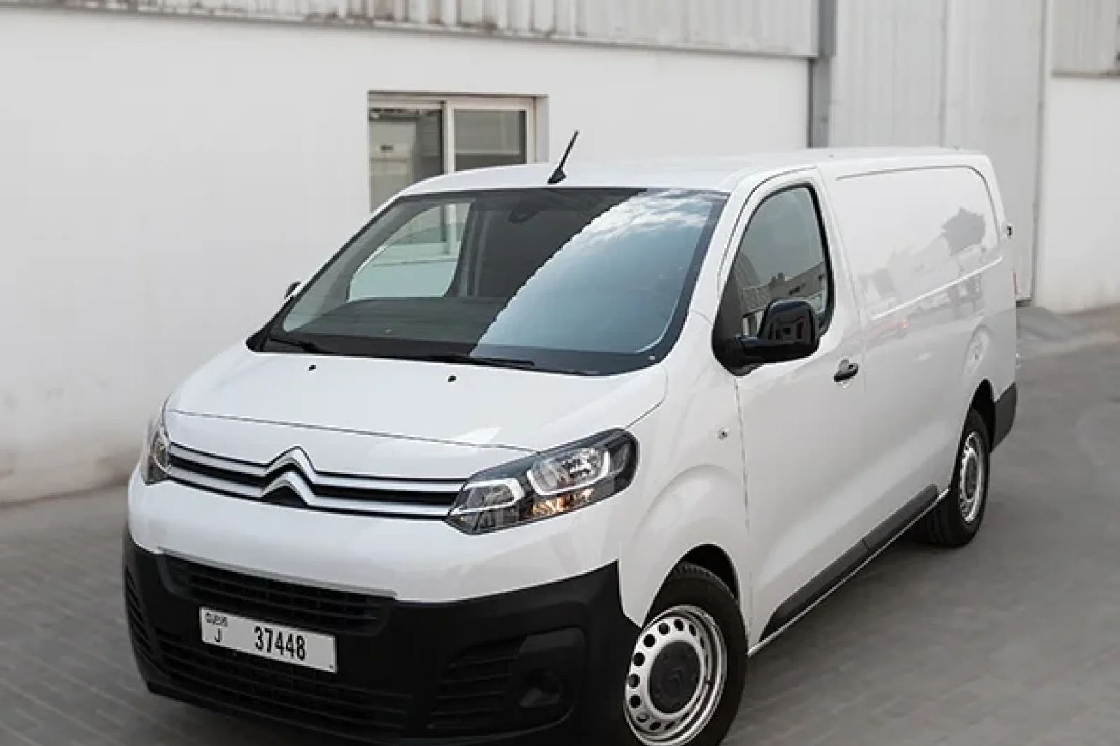 Loyer Citroen Jumpy  Blanc 2024 en Dubai - 7 