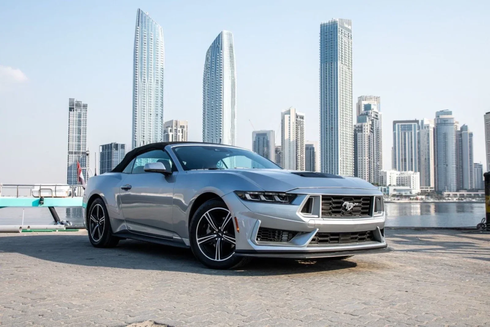 Affitto Ford Mustang  Grigio 2024 in Dubai