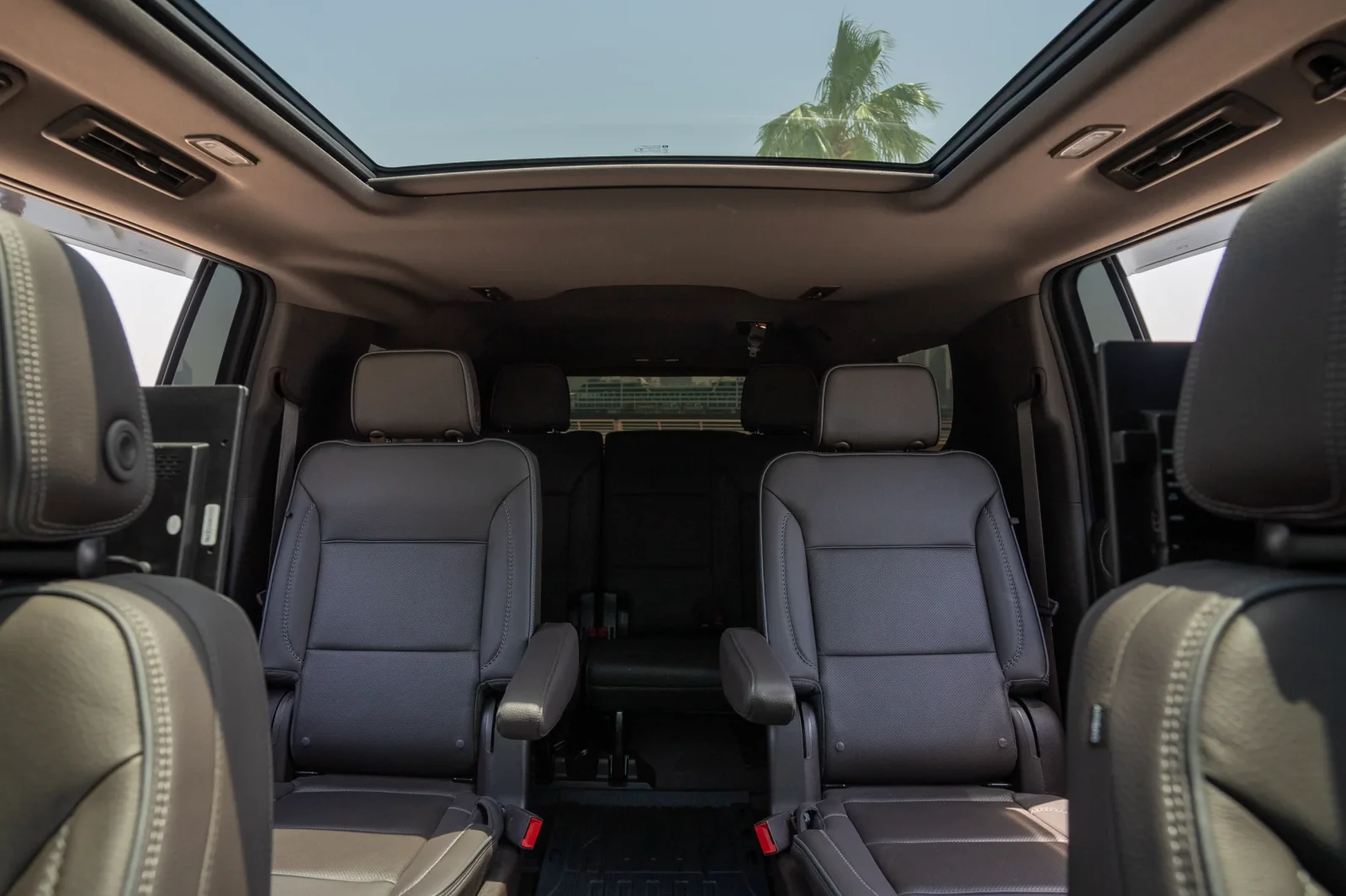 Rent GMC Yukon Denali Blue 2023 in Dubai - 6 