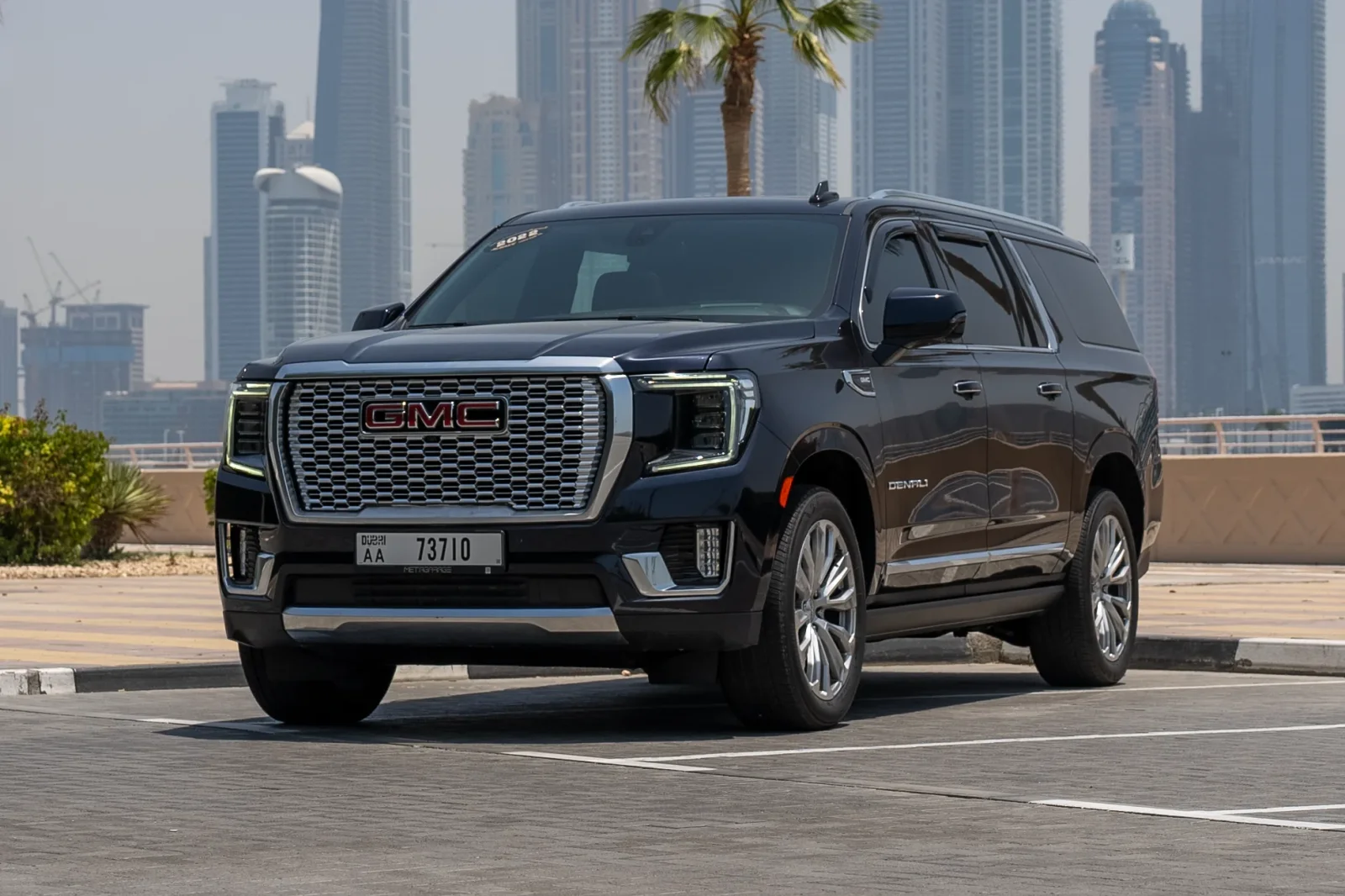 Аренда GMC Yukon Denali Синий 2023 в Дубае