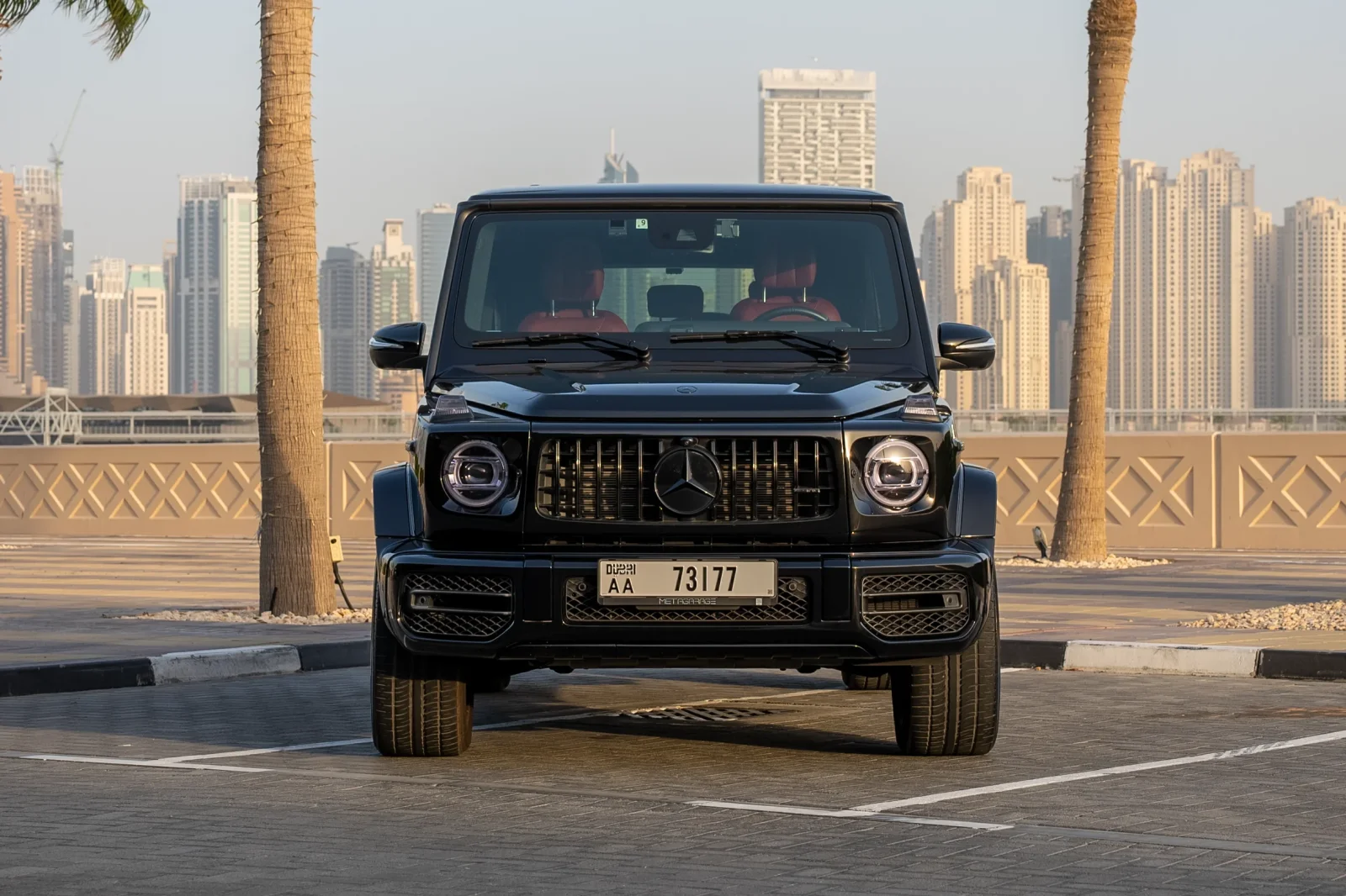 Huren Mercedes-Benz G-Class 63 AMG Zwart 2021 in Dubai - 2 