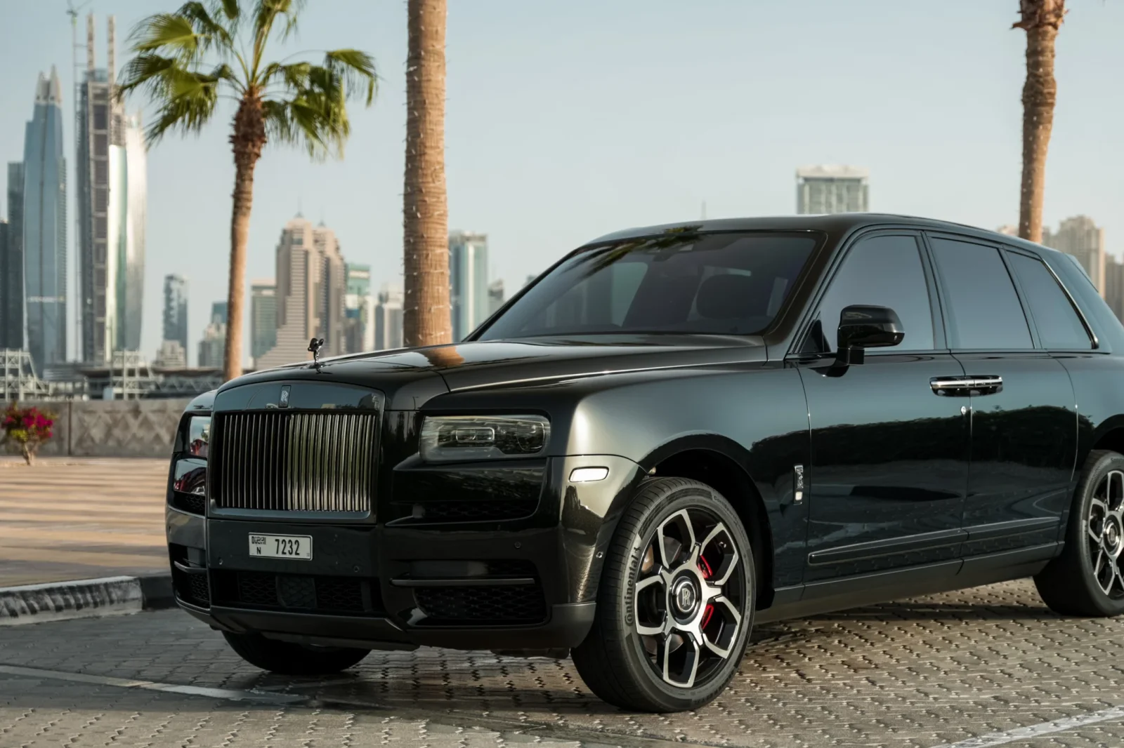 Affitto Rolls-Royce Cullinan Emerald Verde 2021 in Dubai