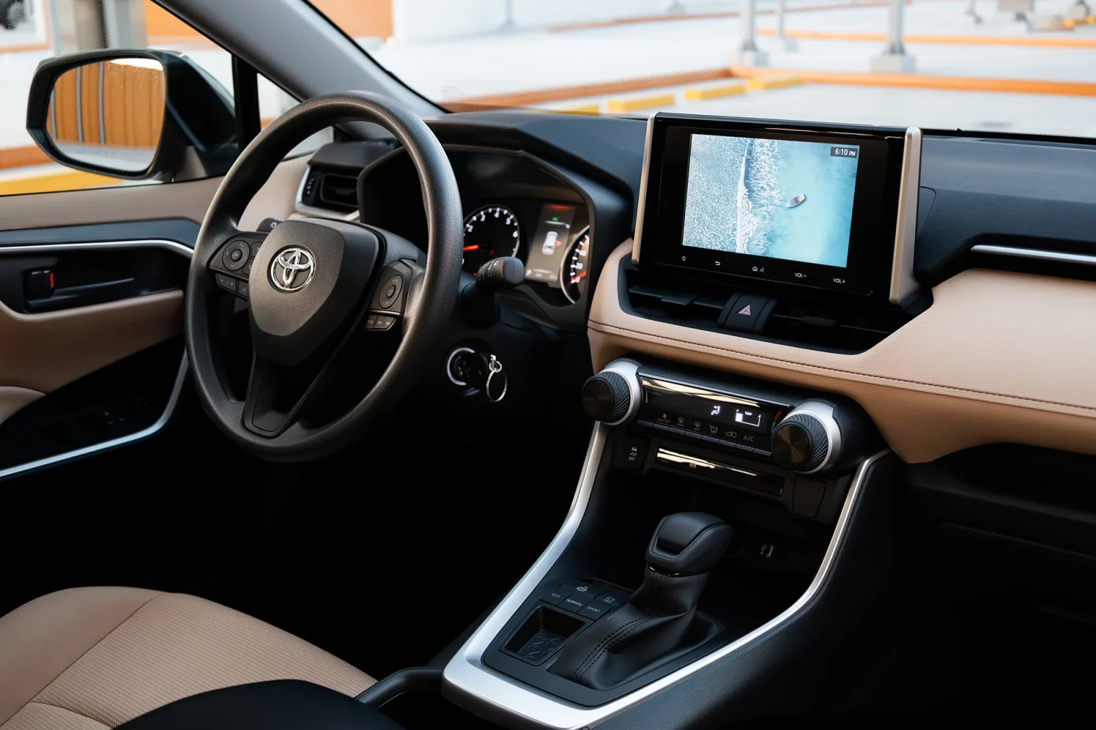 Miete Toyota RAV4  Grau 2025 in der Dubai - 3 