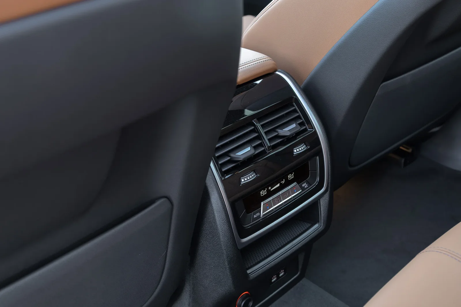 Rent BMW X5 40i M-Sport Black 2025 in Dubai - 5 