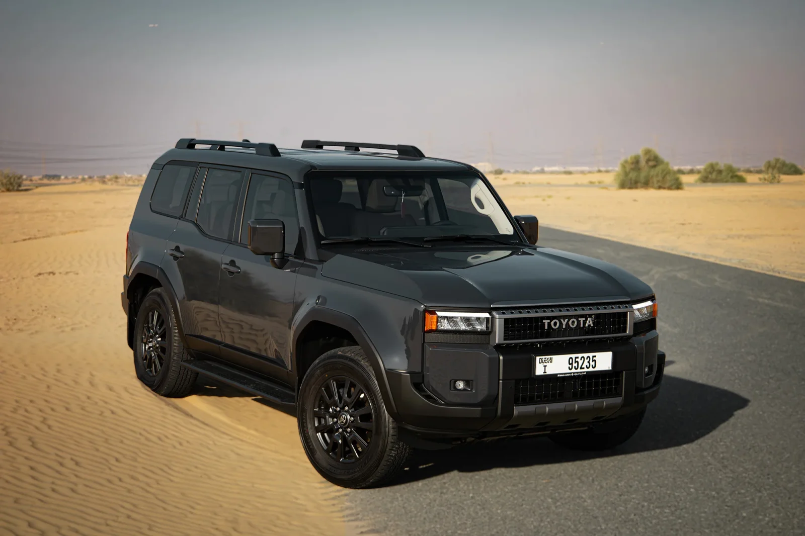 Аренда Toyota Land Cruiser Prado 250 Серый 2025 в Дубае - 2 