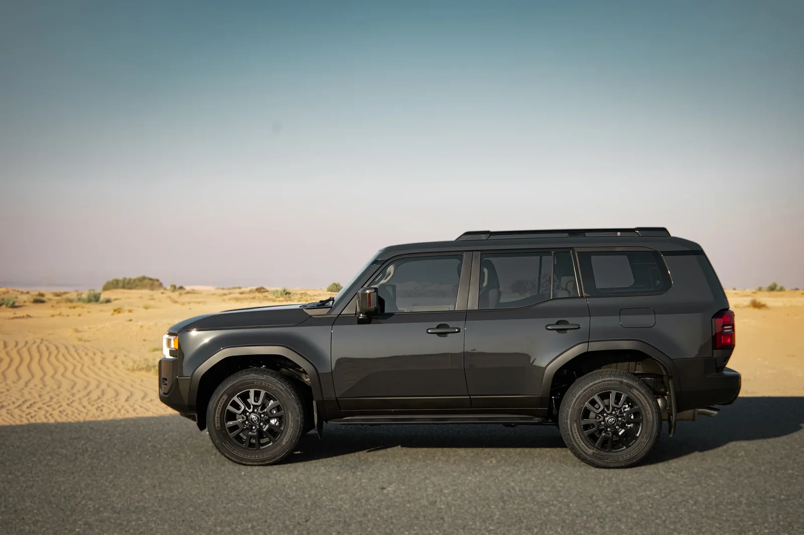 Аренда Toyota Land Cruiser Prado 250 Серый 2025 в Дубае - 12 