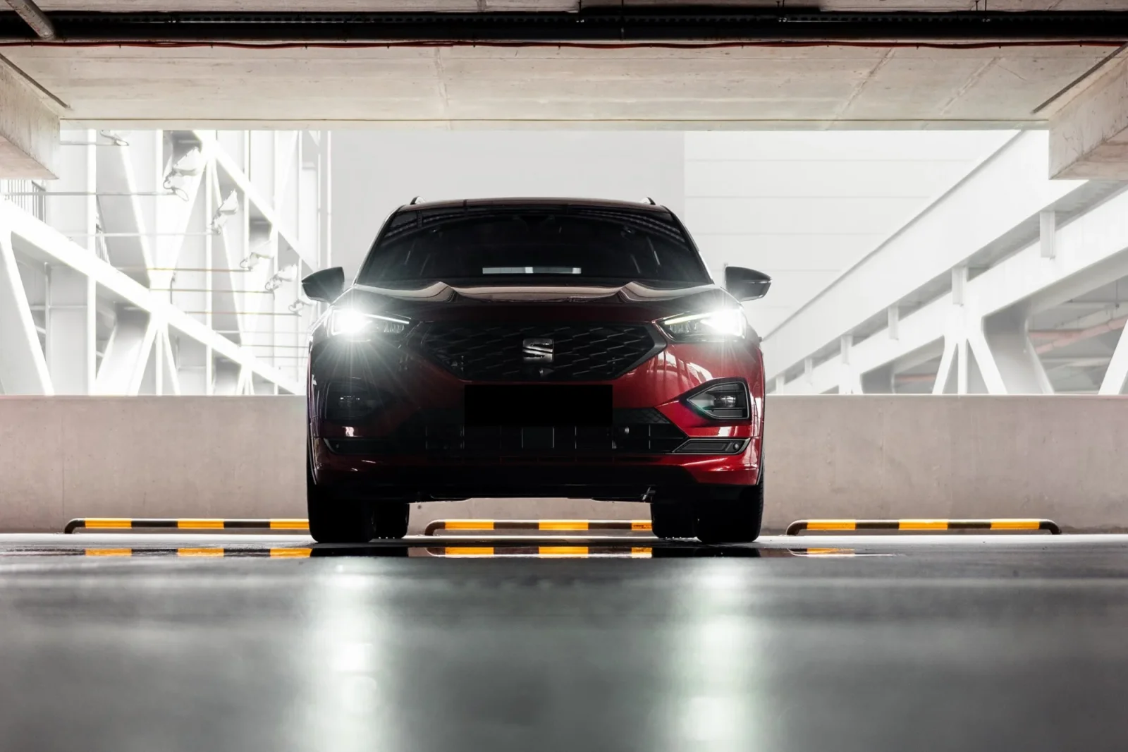 Аренда SEAT Tarraco  Красный 2021 в Дубае - 10 