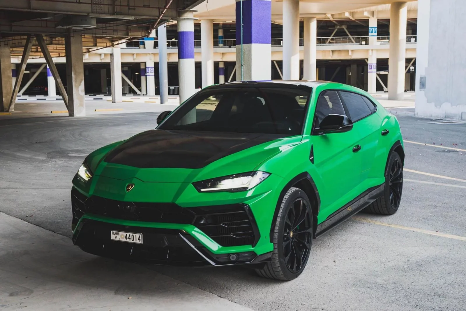 Rent Lamborghini Urus  Green 2022 in Dubai