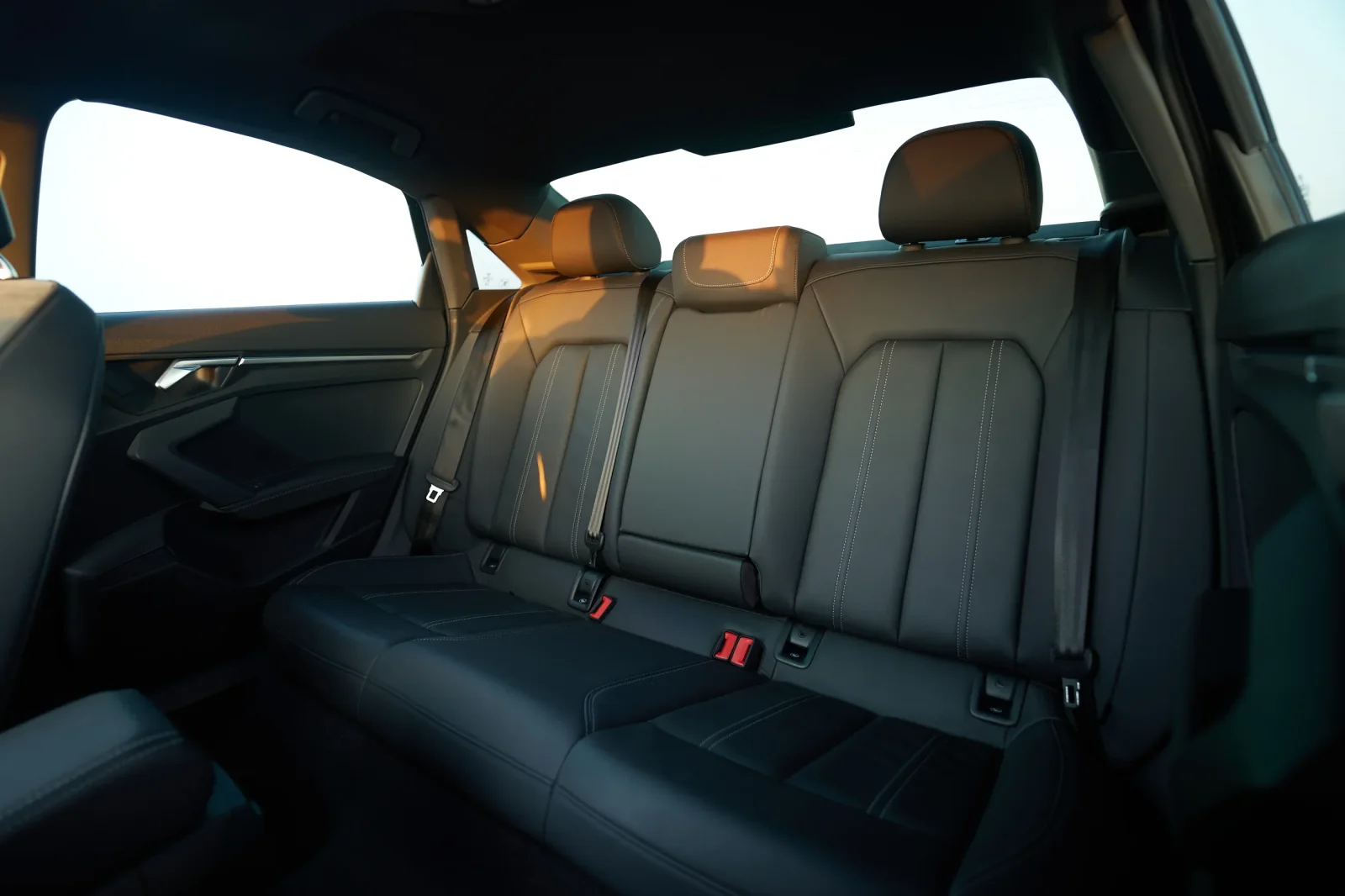 Аренда Audi A3  Черный 2023 в Дубае - 2 