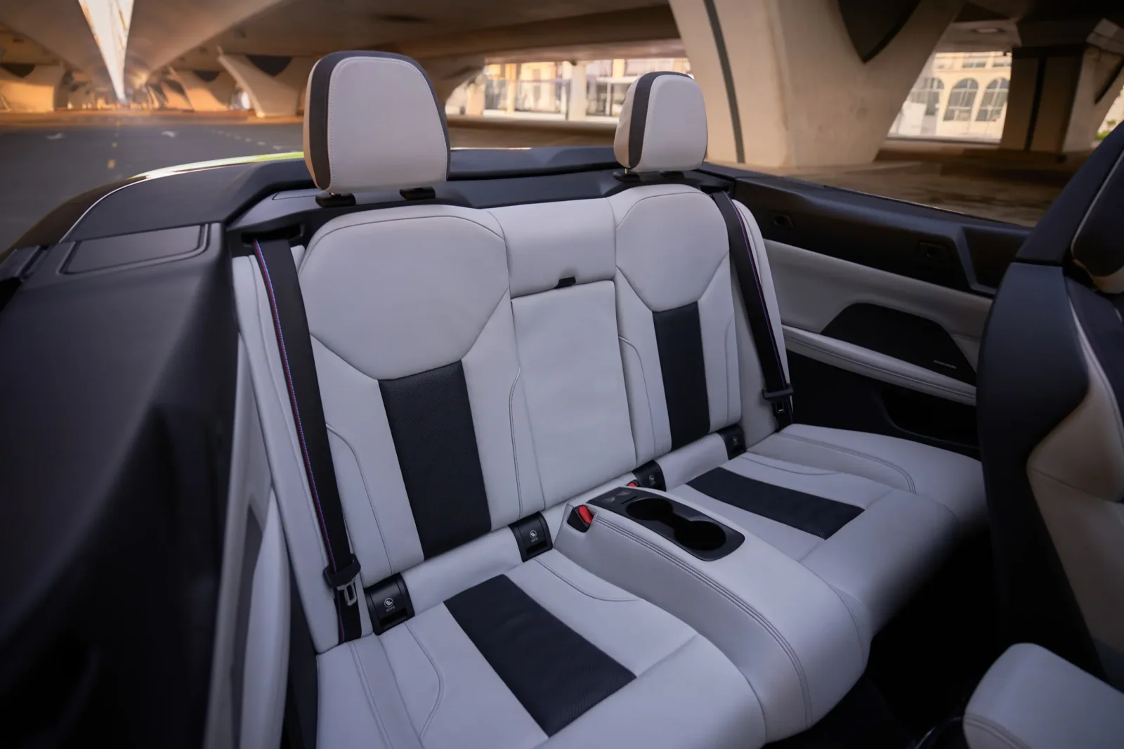 Alquiler BMW M4 Competition Verde 2023 en Dubái - 3 