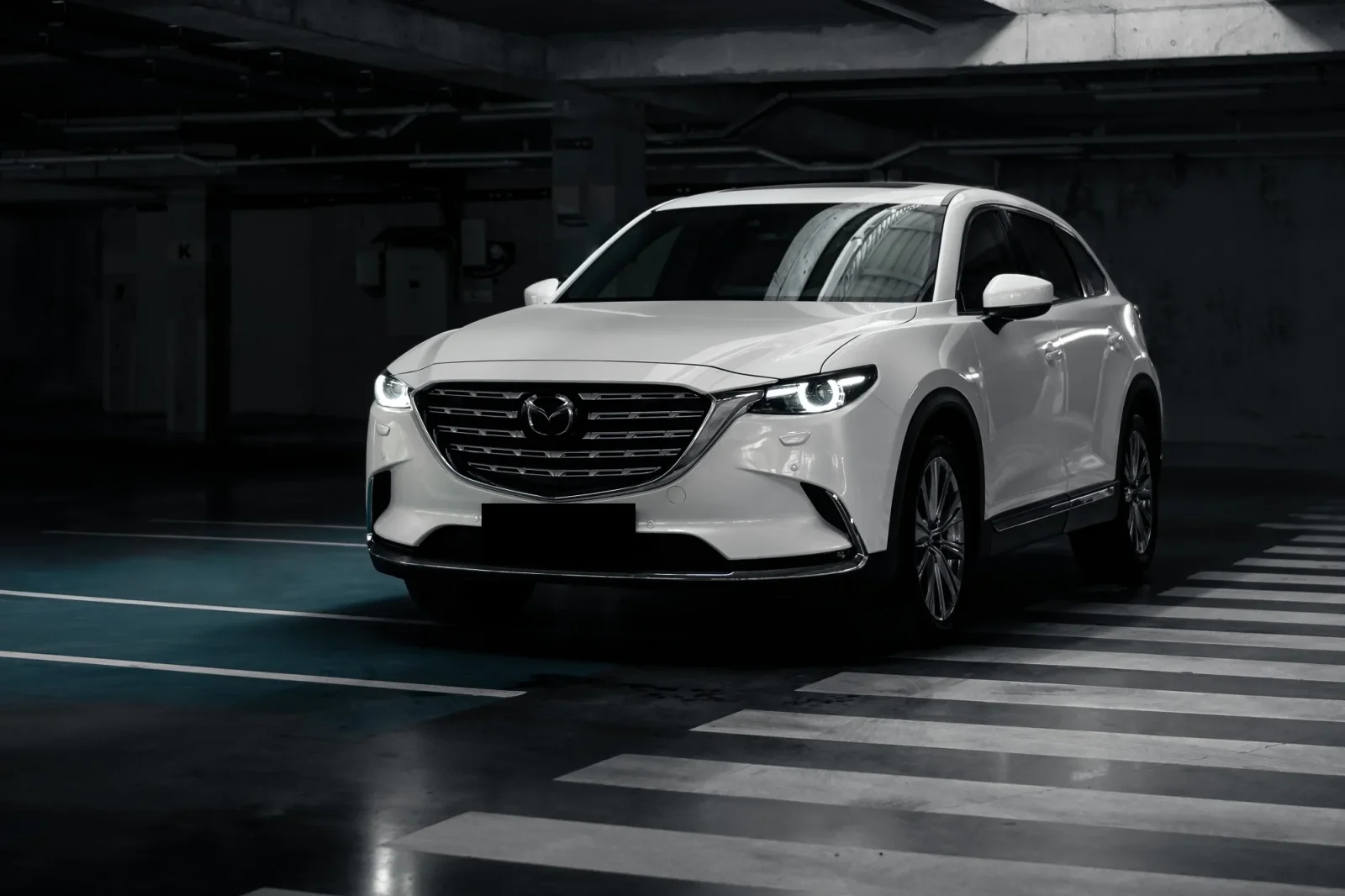 Alquiler Mazda CX-9  Blanco 2021 en Dubái