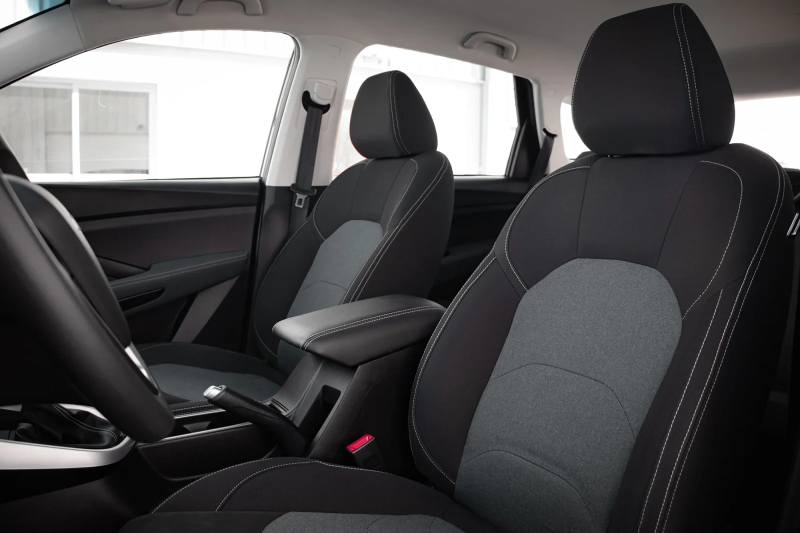 Loyer Chevrolet Captiva  Noir 2023 en Dubai - 5 