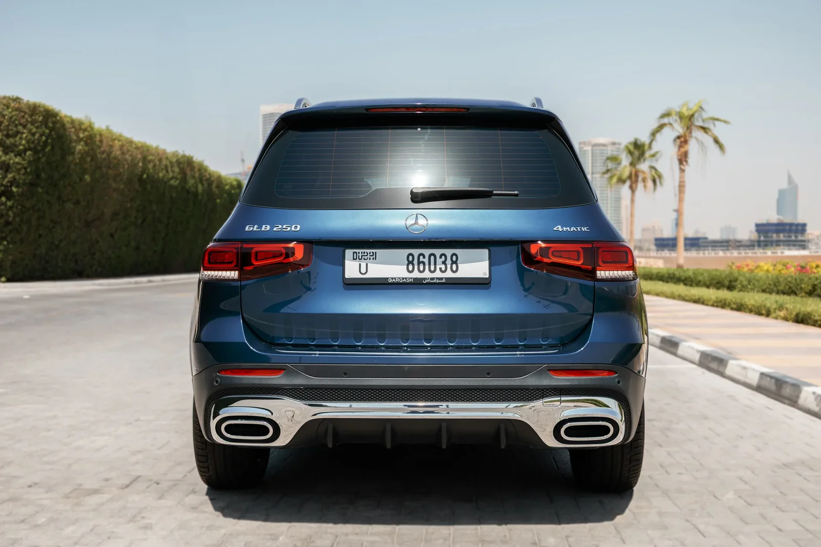 Affitto Mercedes-Benz GLB-Class 250 Blu 2023 in Dubai - 10 