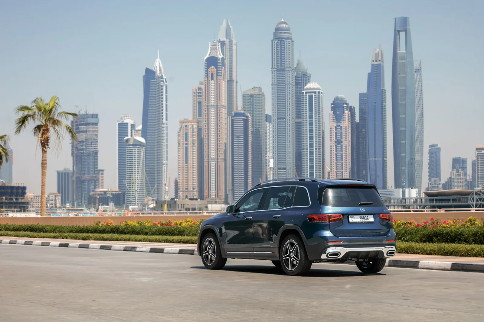 Affitto Mercedes-Benz GLB-Class 250 Blu 2023 in Dubai - 12 