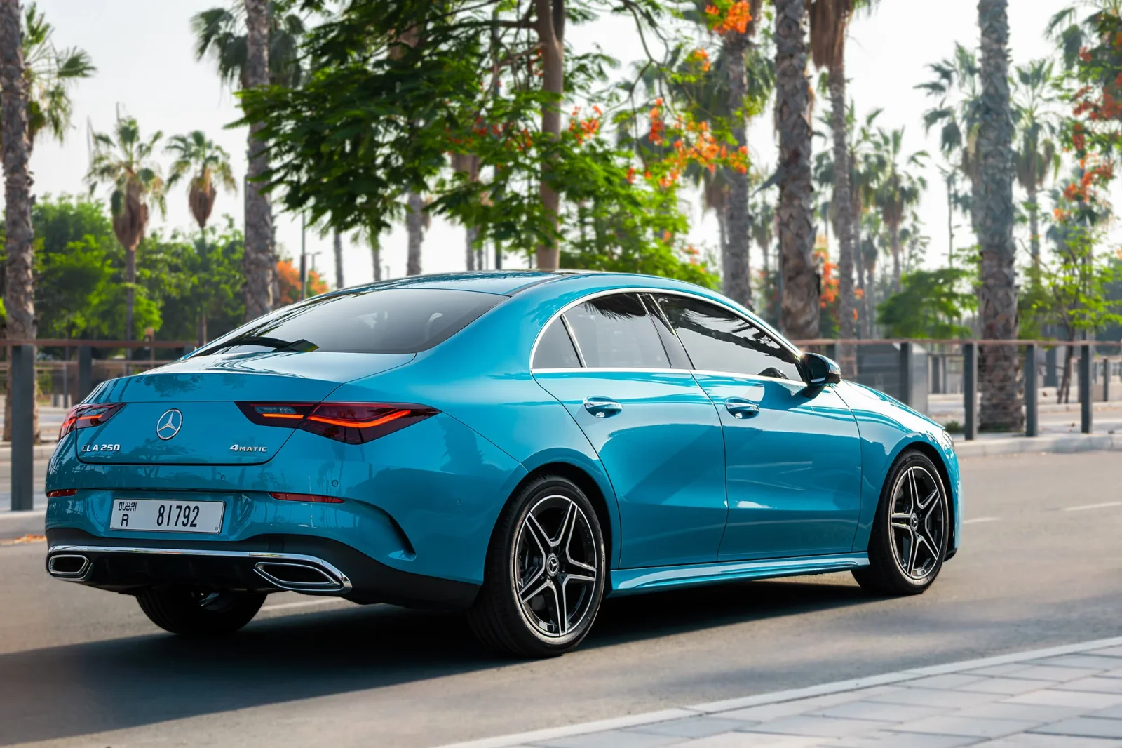 Huren Mercedes-Benz CLA-Class 4M Blauw 2024 in Dubai - 13 