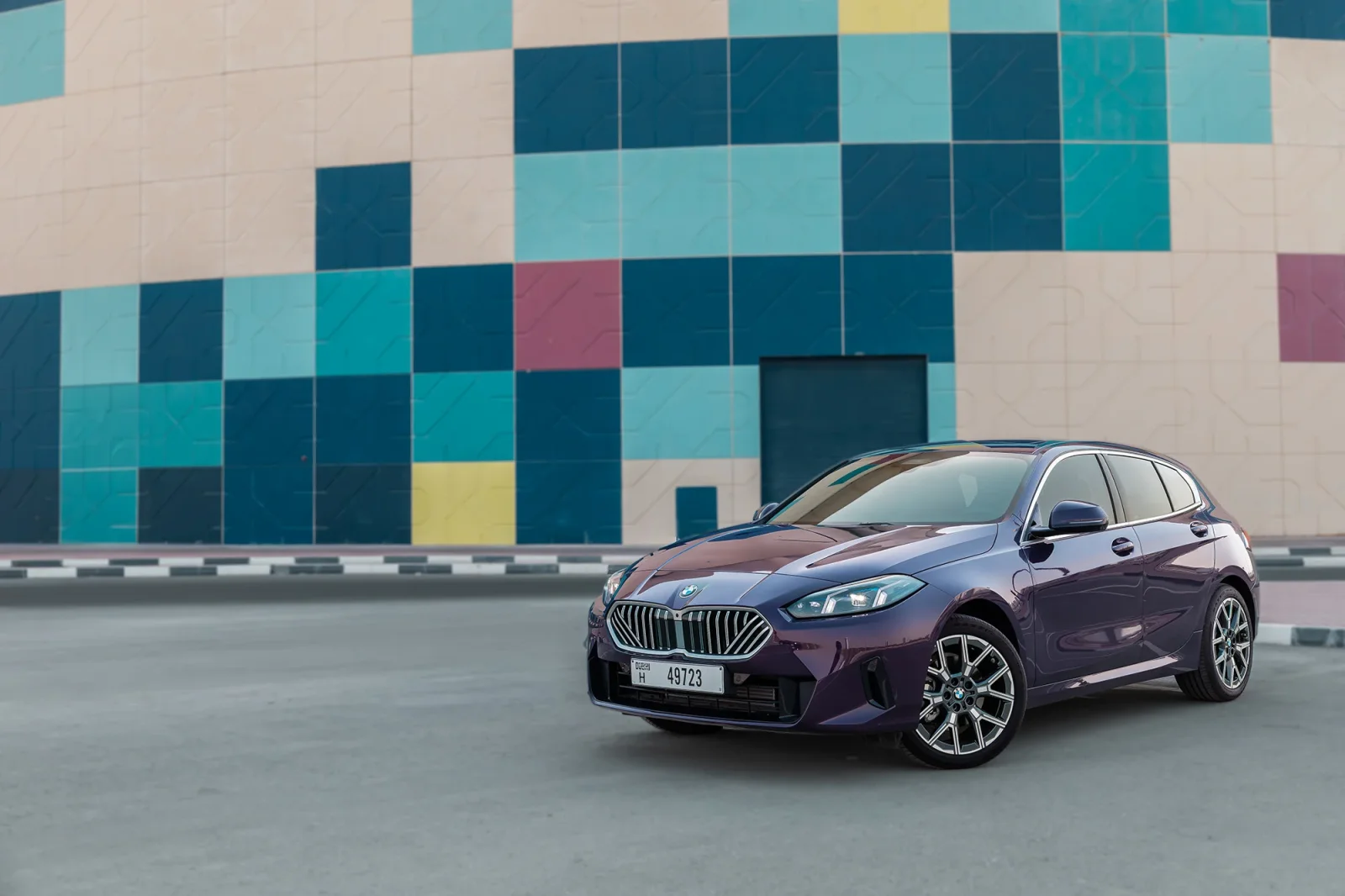 Affitto BMW 1-Series 118i Viola 2025 in Dubai