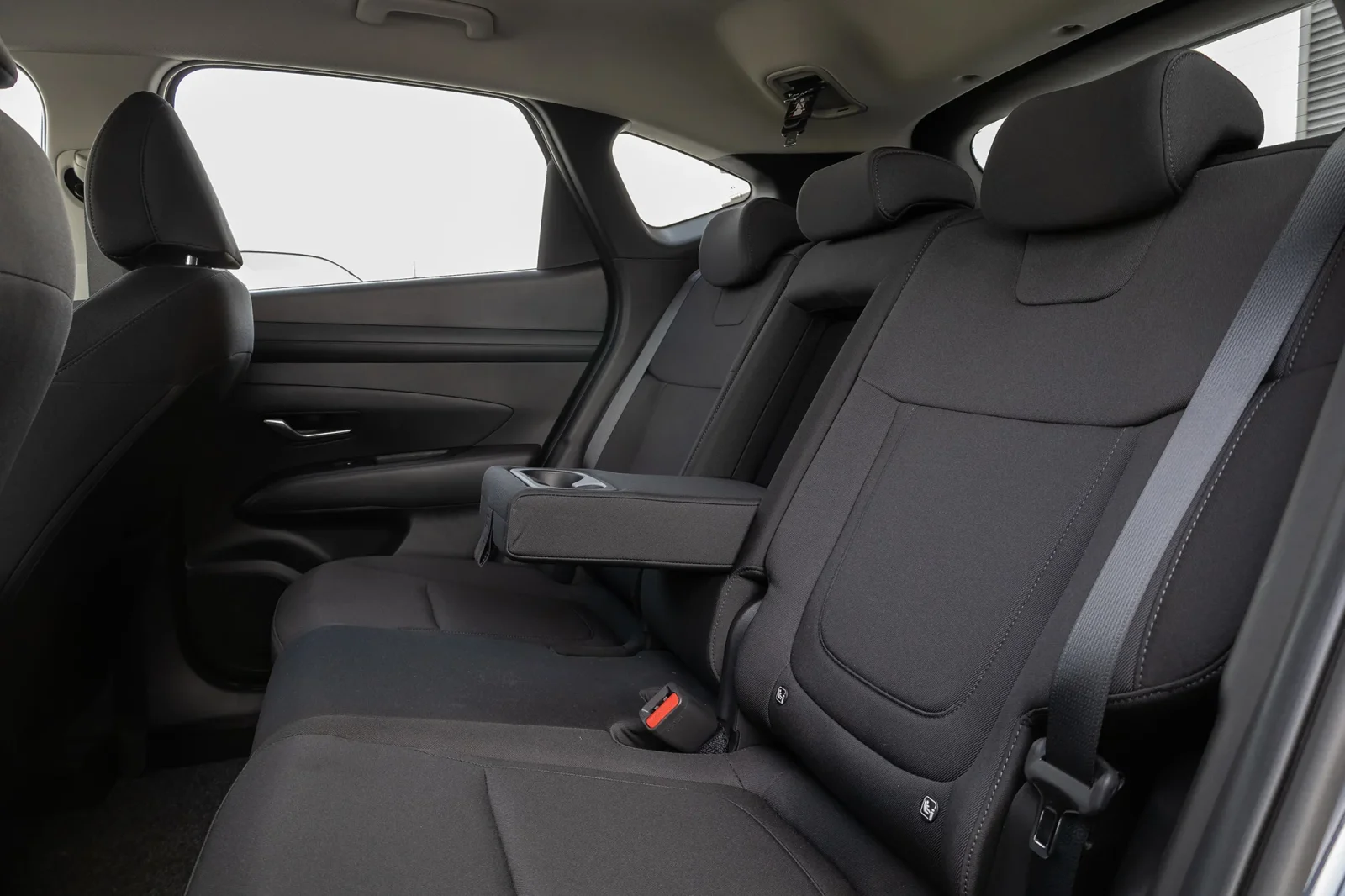 Kiralık Hyundai Tucson  Mavi 2025 içinde Dubai - 11 