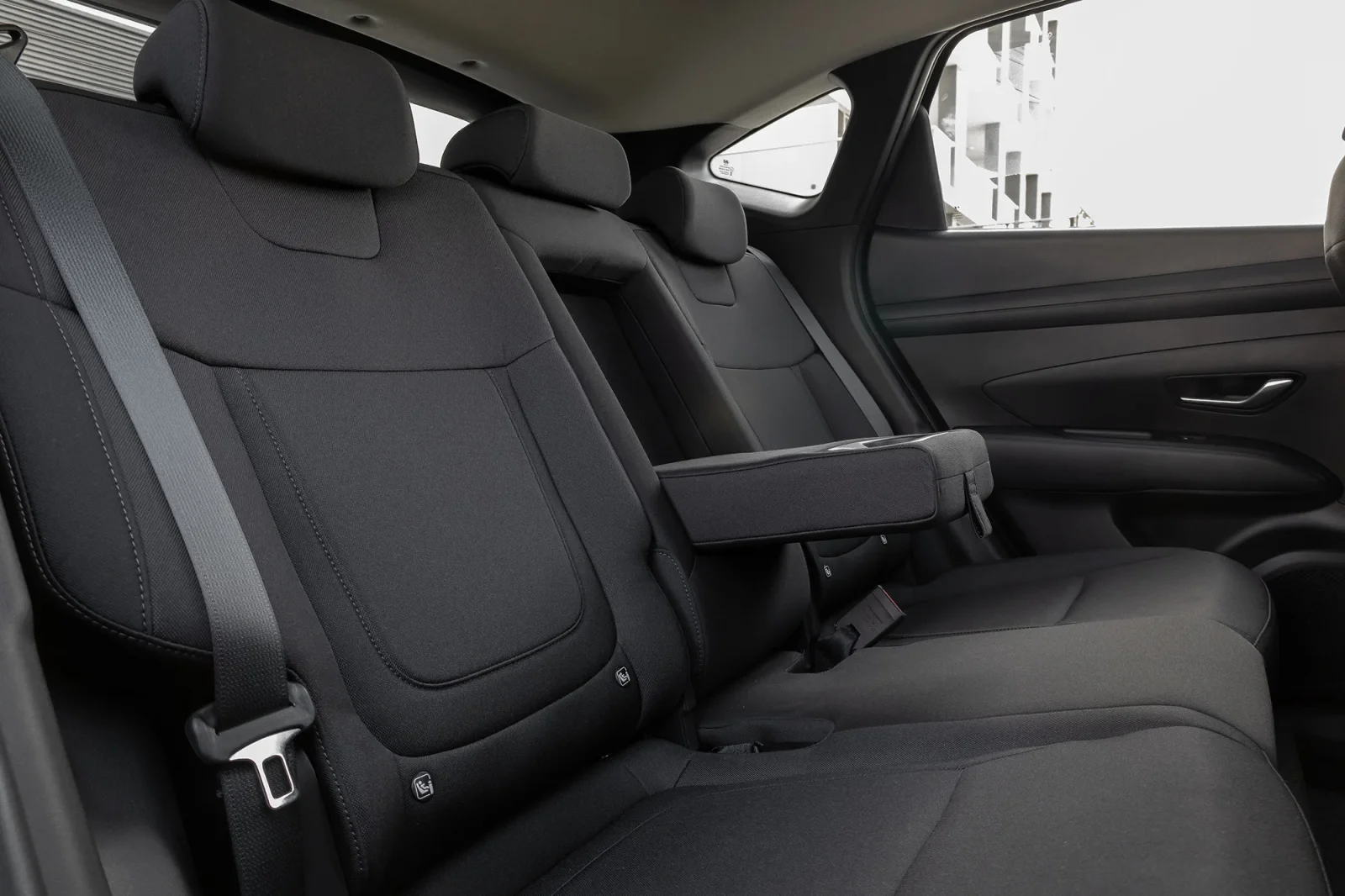 Kiralık Hyundai Tucson  Mavi 2025 içinde Dubai - 5 