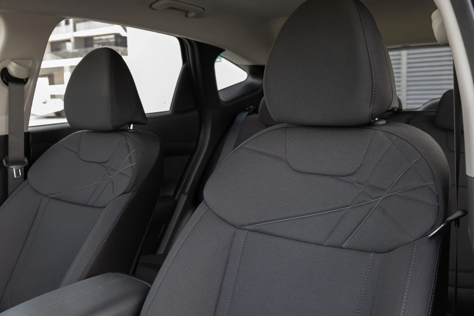 Kiralık Hyundai Tucson  Mavi 2025 içinde Dubai - 4 