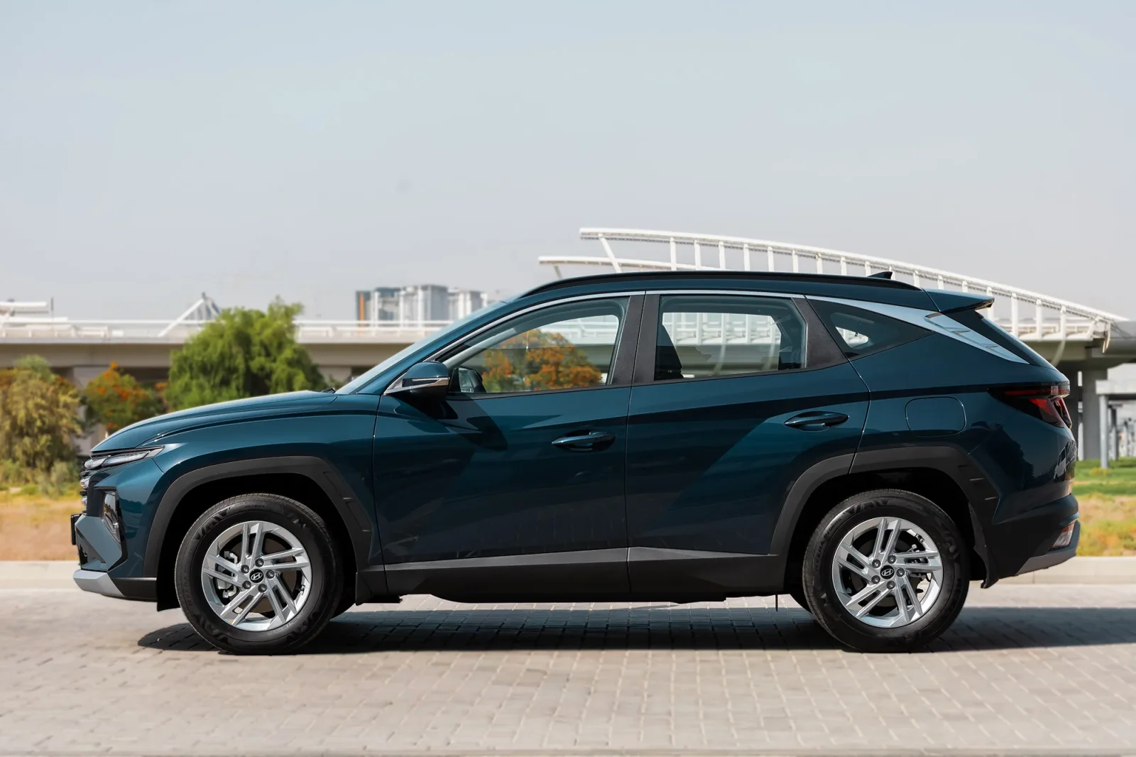 Kiralık Hyundai Tucson  Mavi 2025 içinde Dubai - 8 