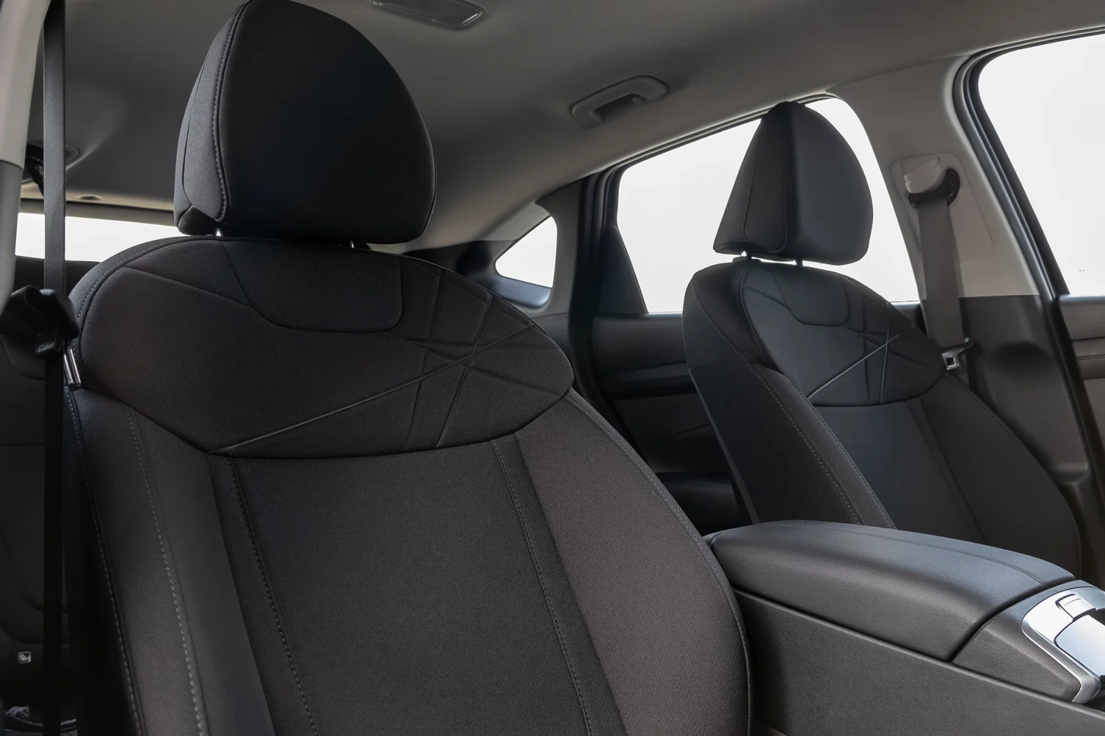 Kiralık Hyundai Tucson  Mavi 2025 içinde Dubai - 9 