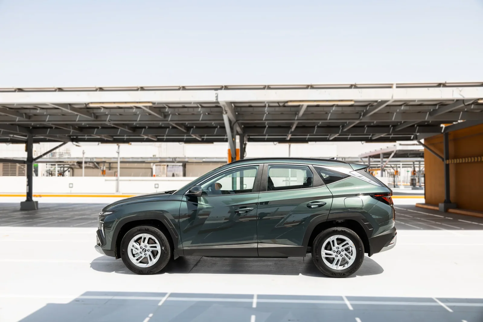 Huren Hyundai Tucson  Groente 2025 in Dubai - 7 