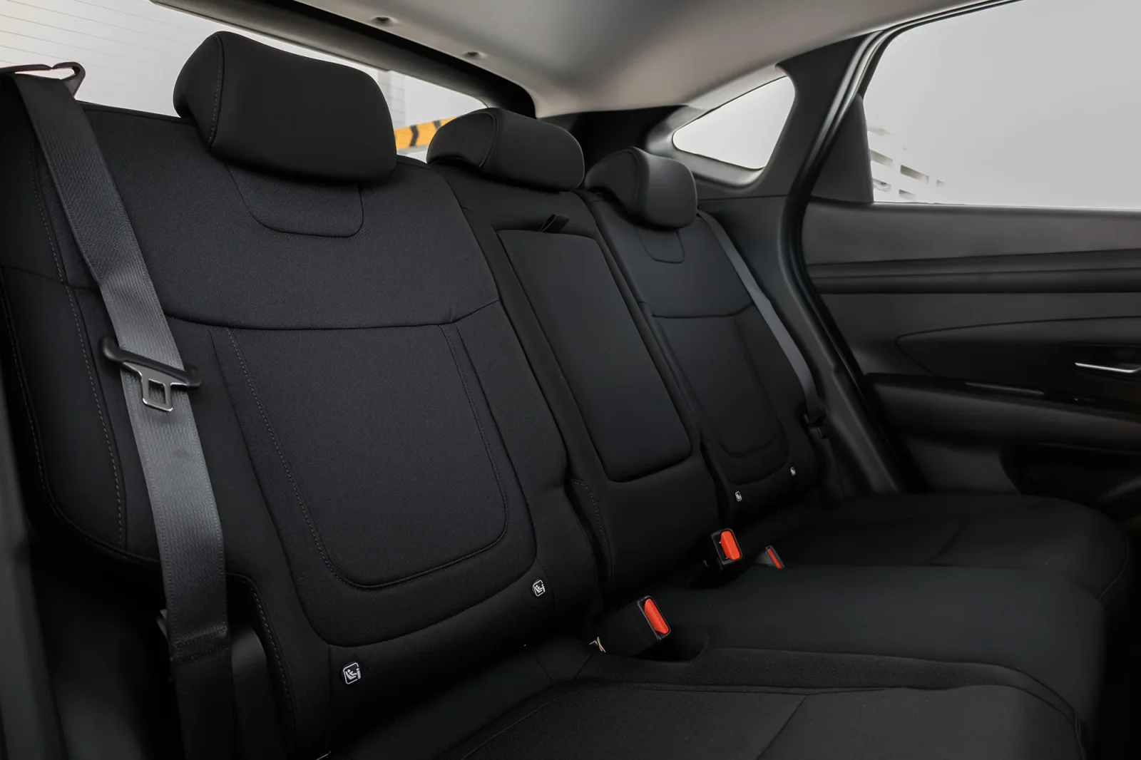 Huren Hyundai Tucson  Groente 2025 in Dubai - 10 