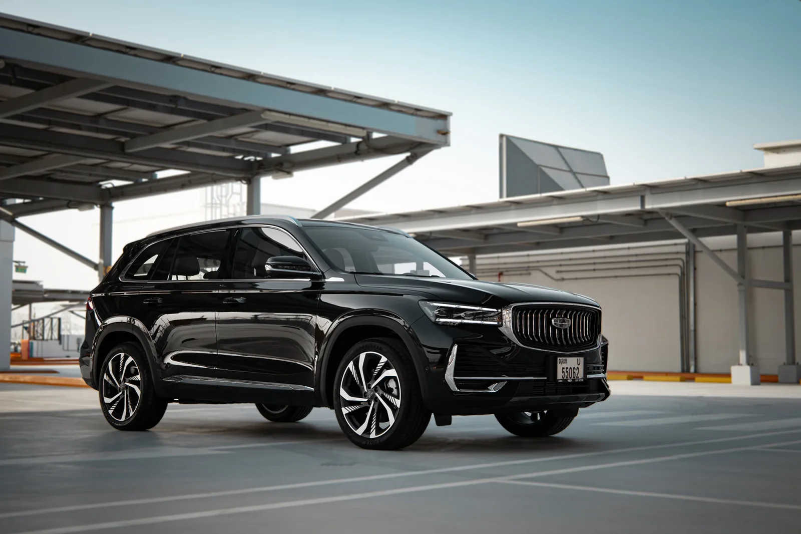 Alquiler Geely Monjaro  Negro 2025 en Dubái - 9 