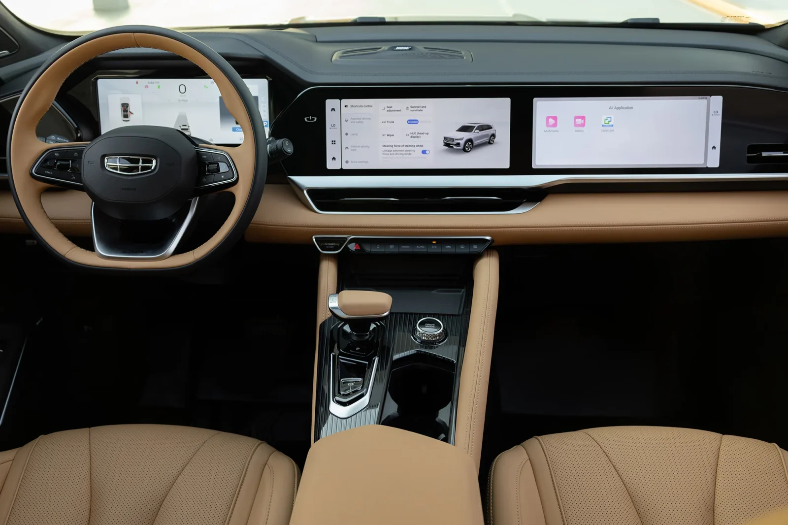 Alquiler Geely Monjaro  Negro 2025 en Dubái - 4 