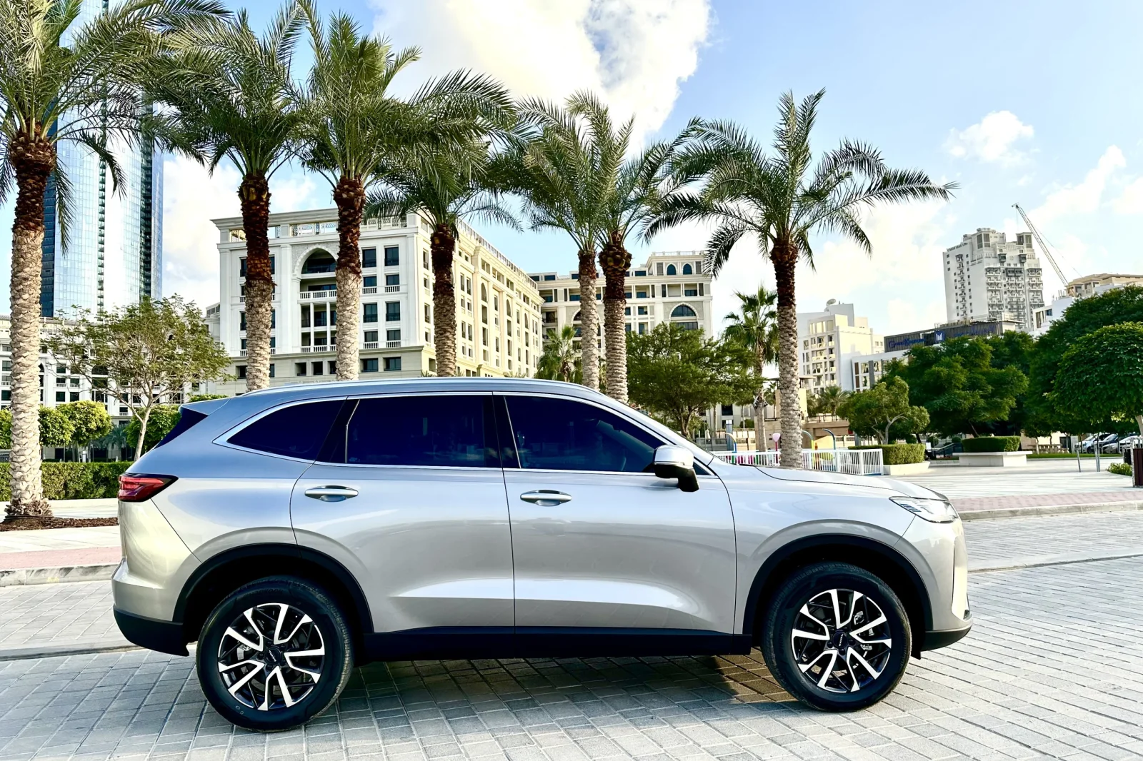Affitto Haval H6  Argento 2024 in Dubai - 2 