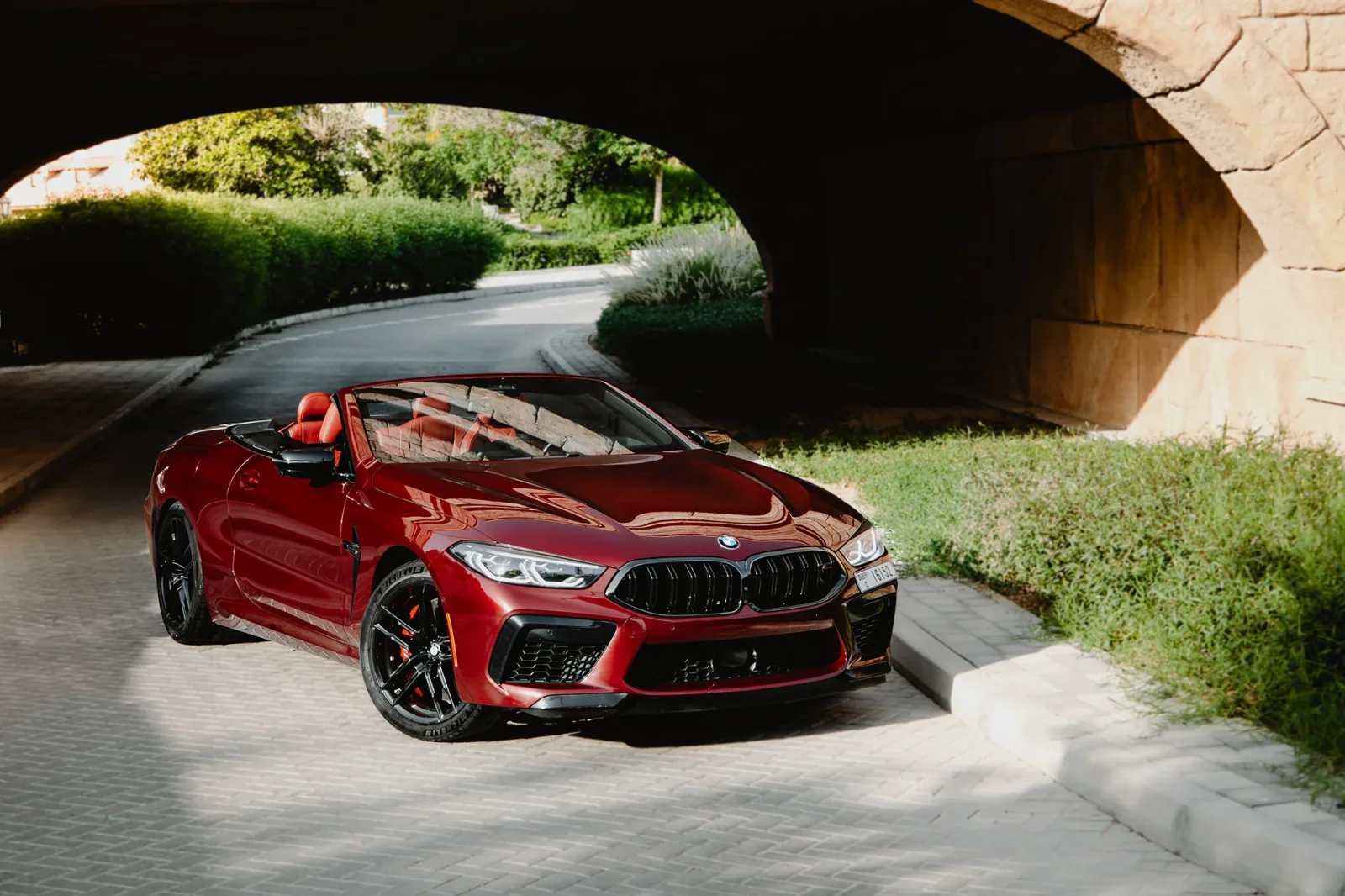 Affitto BMW M8 Competition Rosso 2022 in Dubai