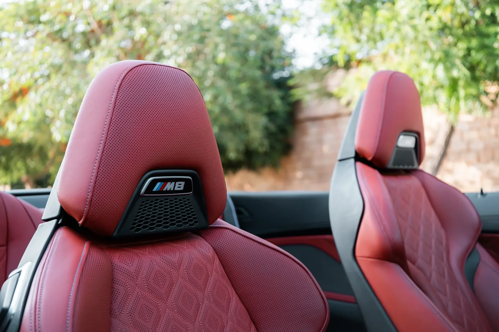 Аренда BMW M8 Competition Красный 2022 в Дубае - 6 