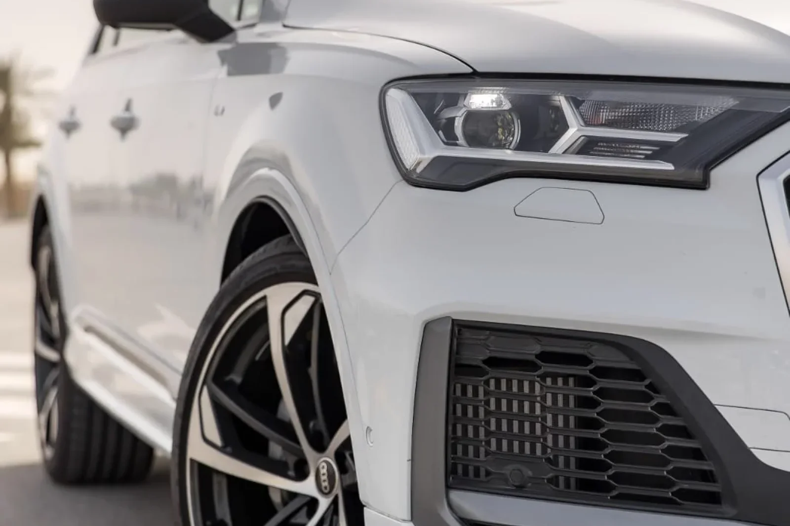 Affitto Audi Q7  Bianco 2022 in Dubai