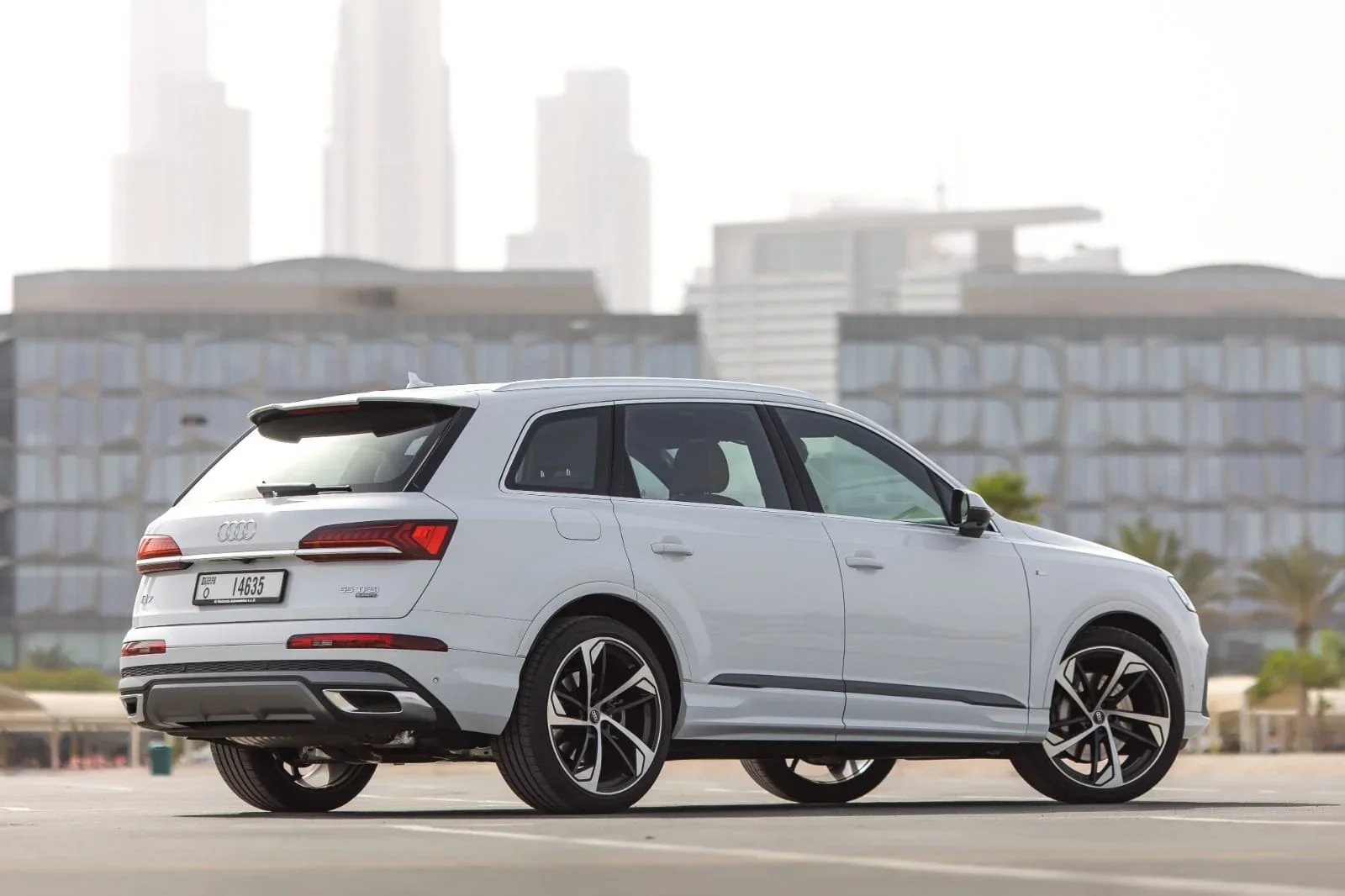 Affitto Audi Q7  Bianco 2022 in Dubai