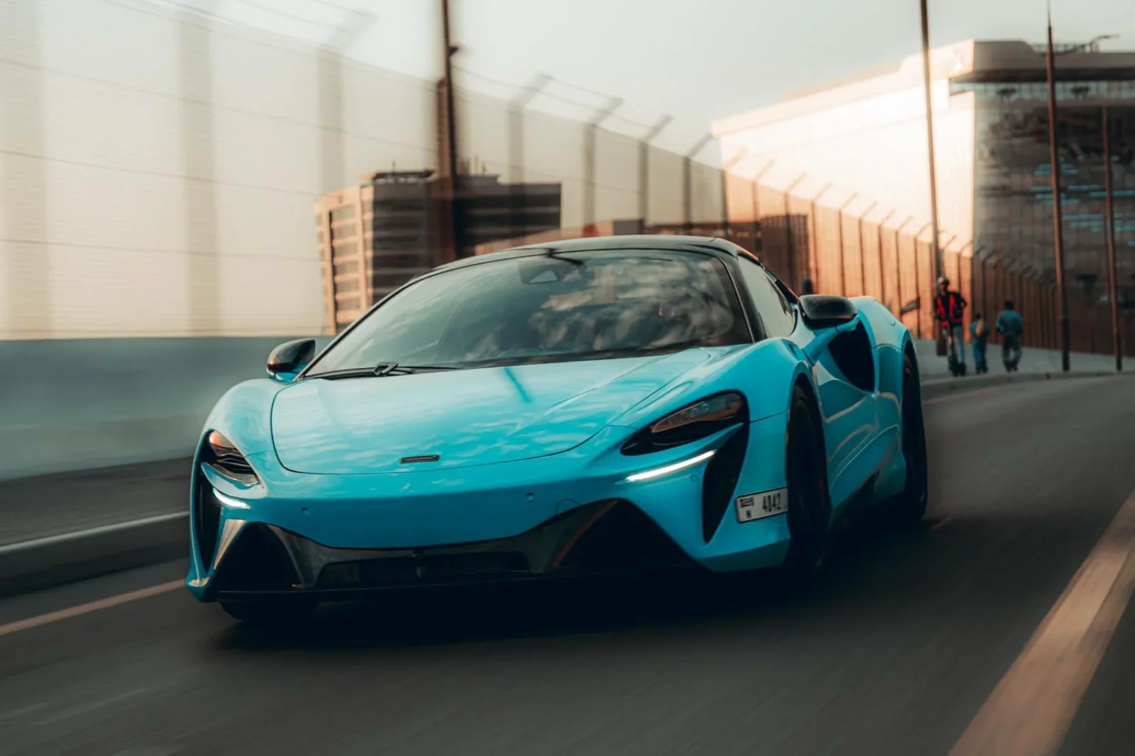 Loyer McLaren Artura  Cyan 2022 en Dubai