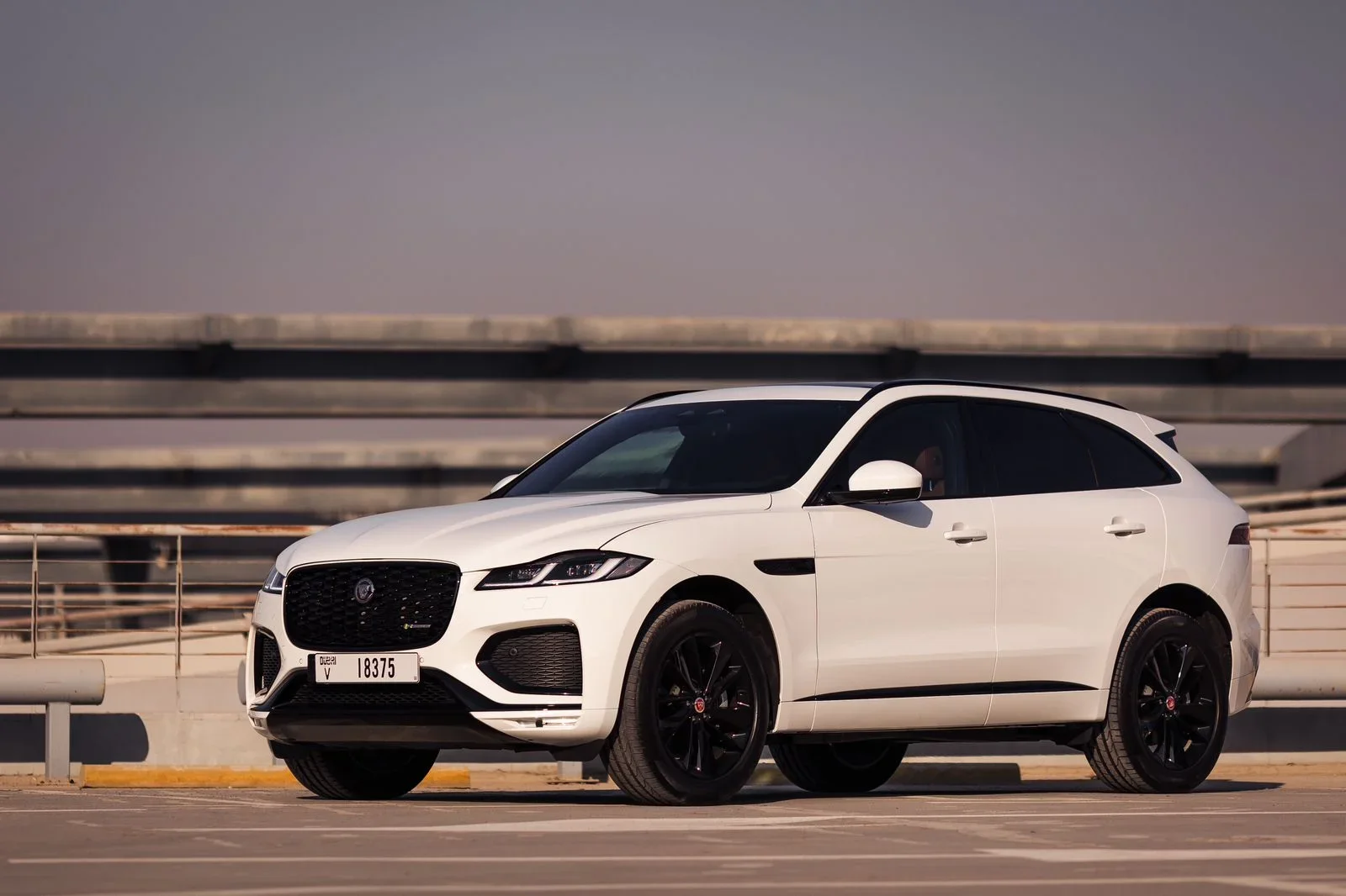 Аренда Jaguar F-Pace  Белый 2024 в Дубае