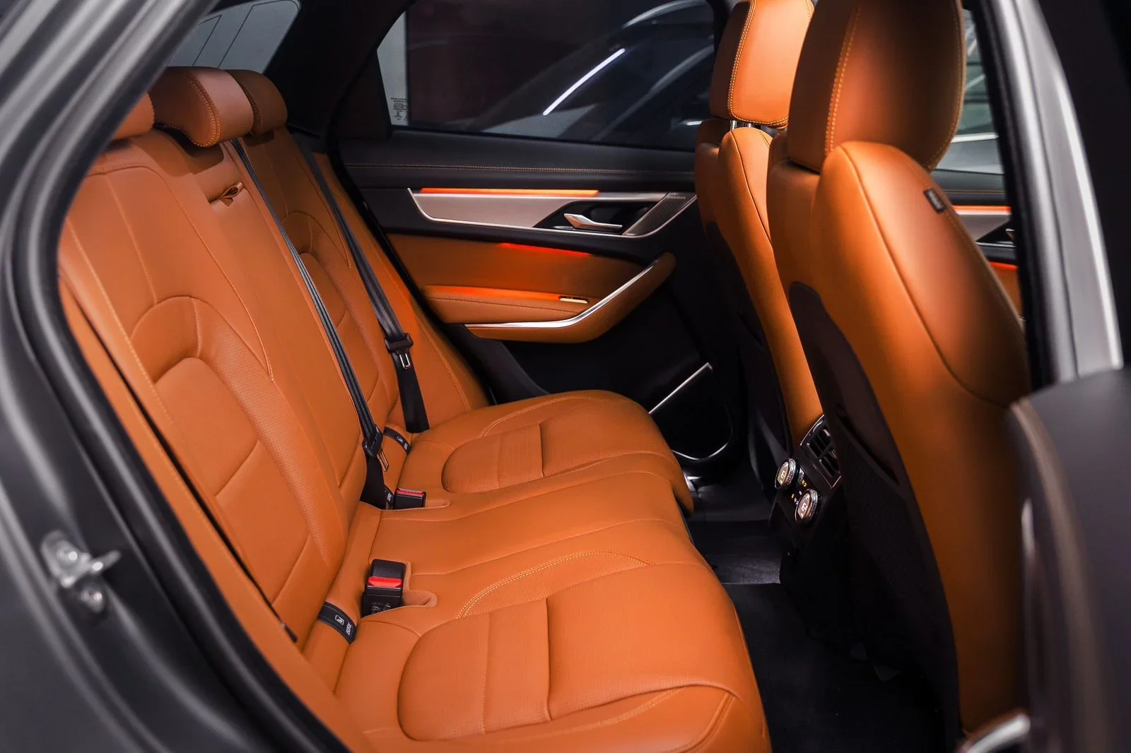 Аренда Jaguar F-Pace  Белый 2024 в Дубае