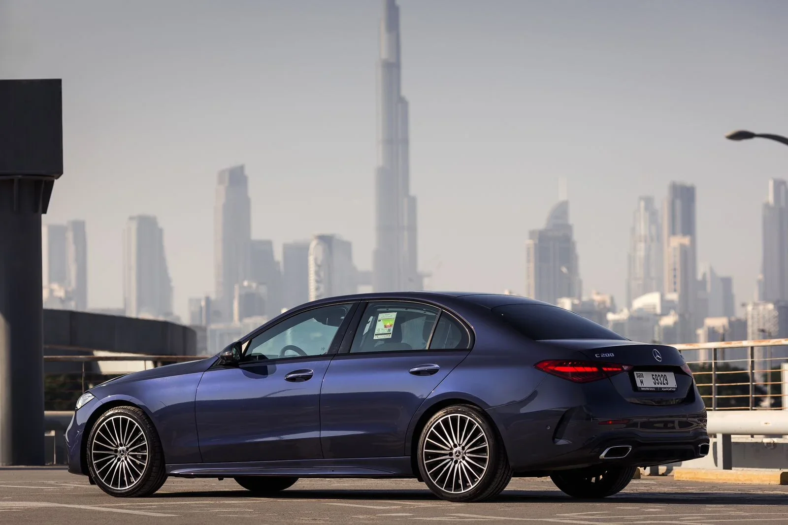 Kiralık Mercedes-Benz C-Class Mercedes C200 Mavi 2025 içinde Dubai