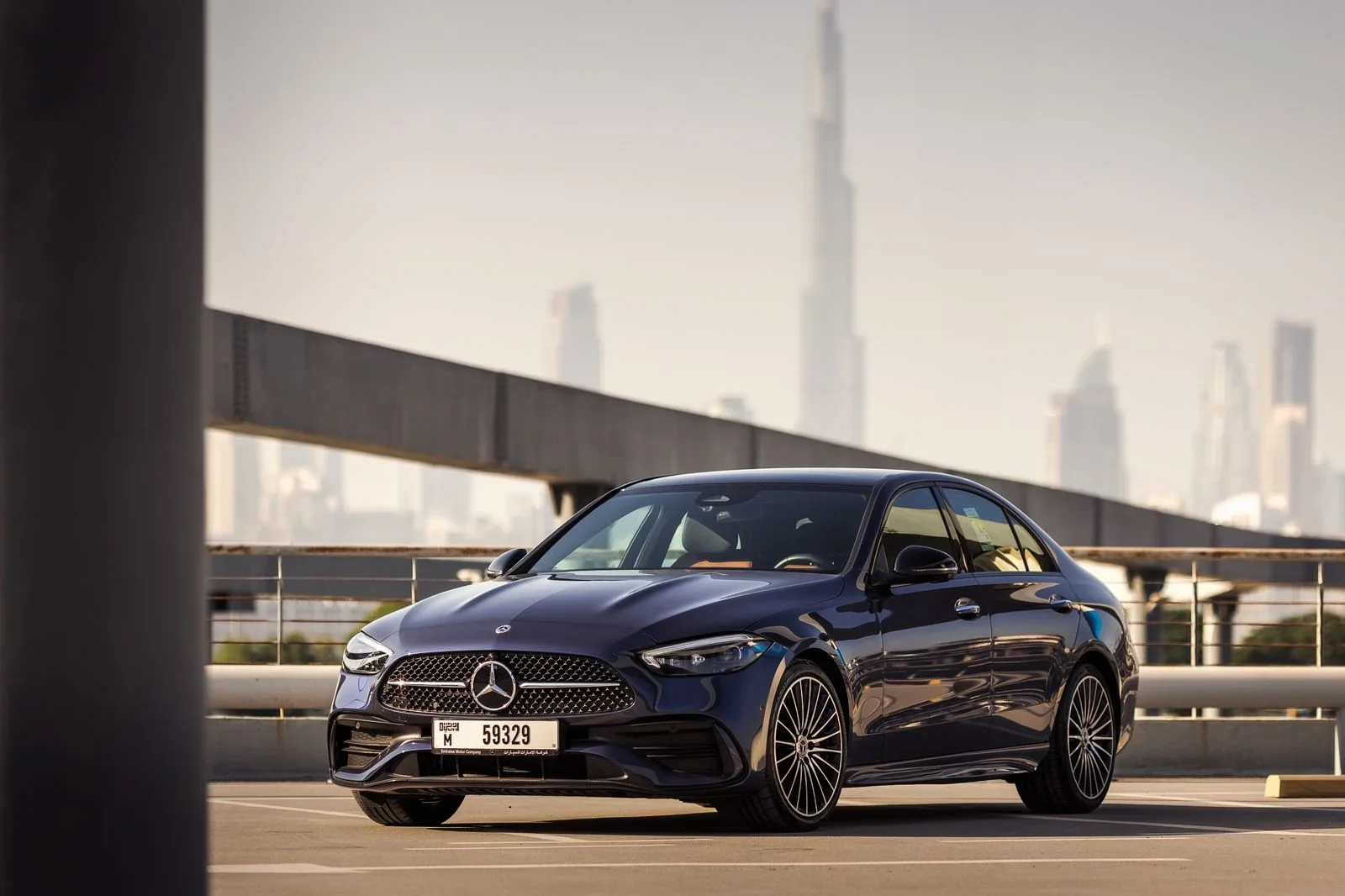 Kiralık Mercedes-Benz C-Class Mercedes C200 Mavi 2025 içinde Dubai