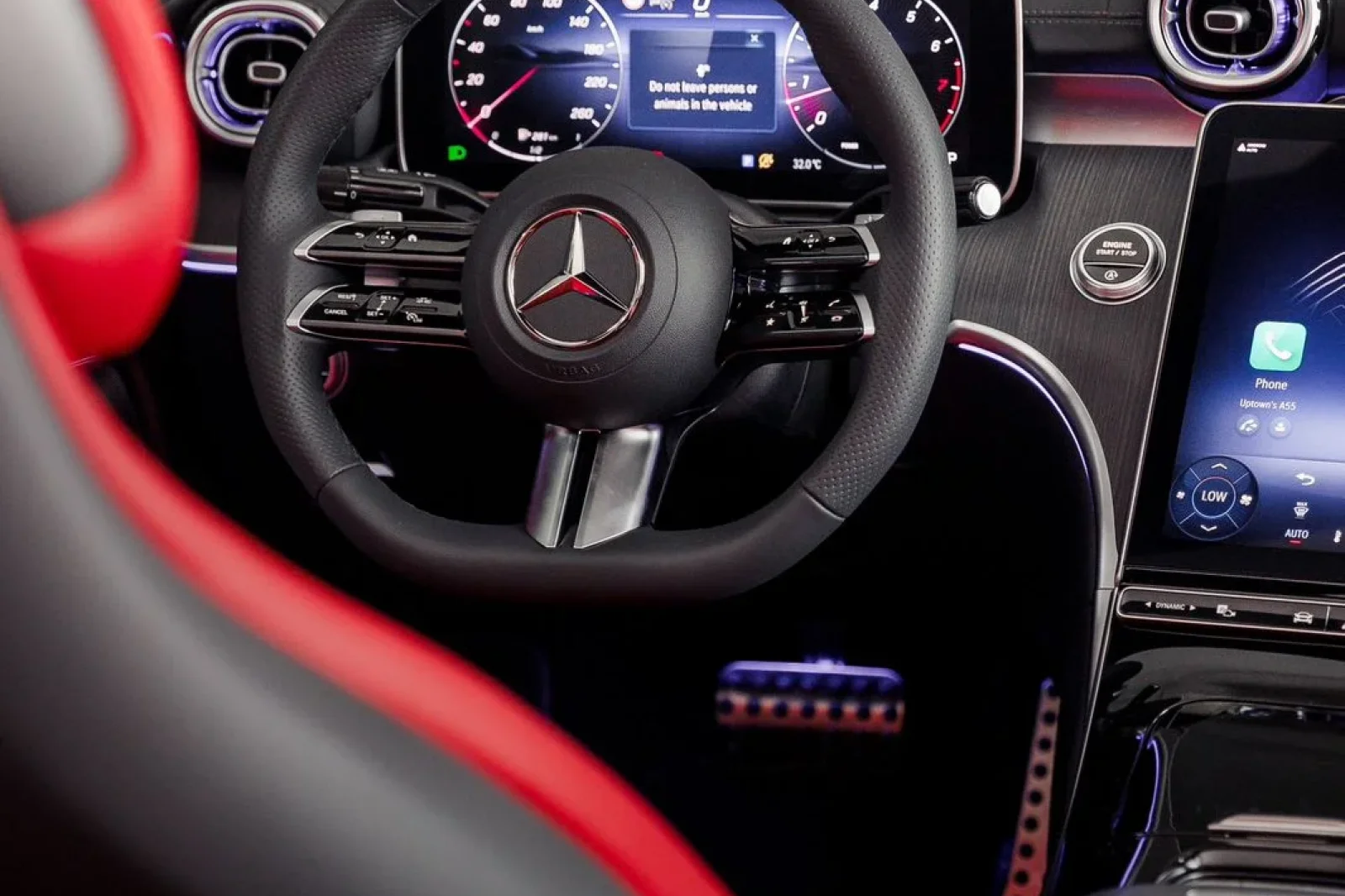 Kiralık Mercedes-Benz C-Class Mercedes C200 Mavi 2025 içinde Dubai