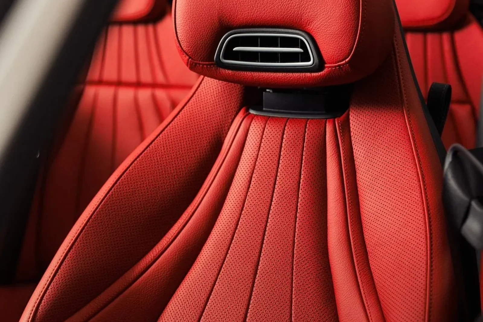 Kiralık Mercedes-Benz C-Class Mercedes C200 Mavi 2025 içinde Dubai